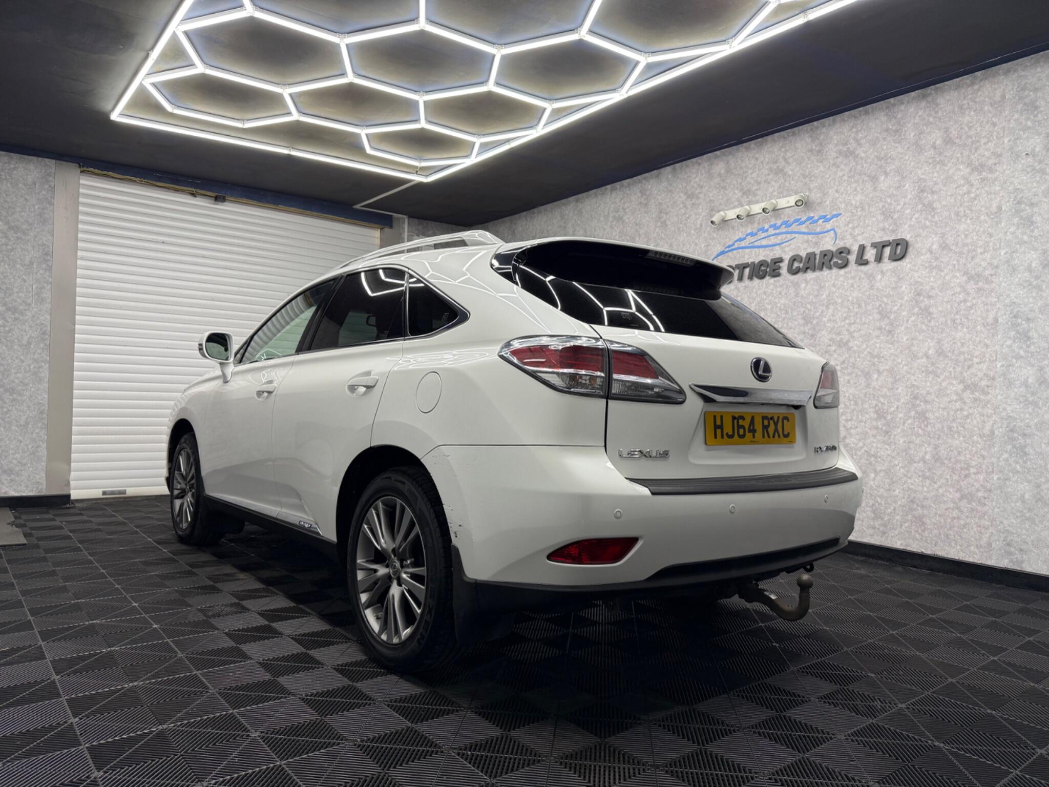 Lexus RX view 6