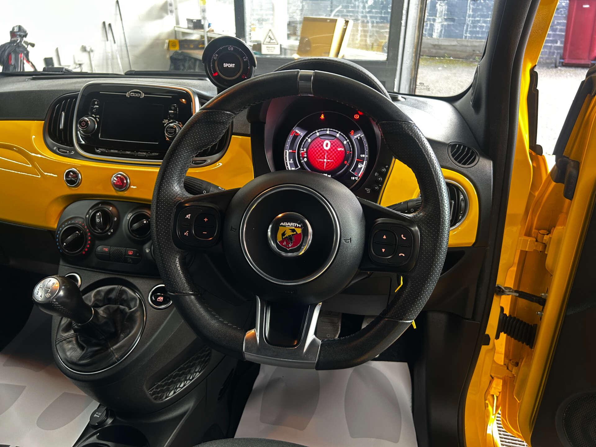 Abarth 595 view 29