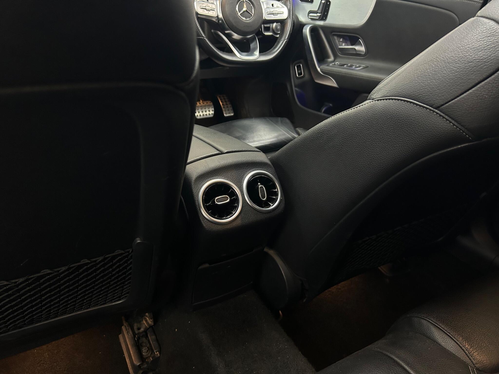 Mercedes-Benz Cla view 18