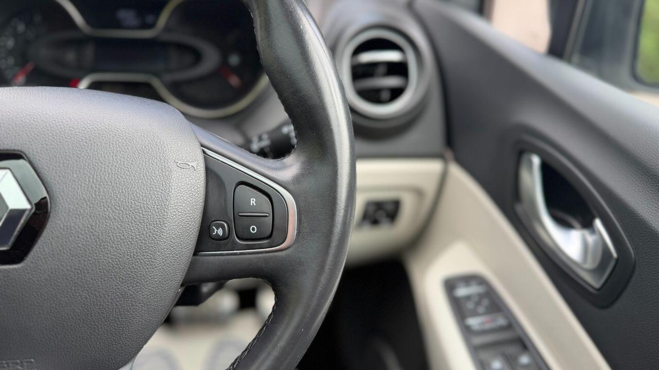 Renault Captur view 30