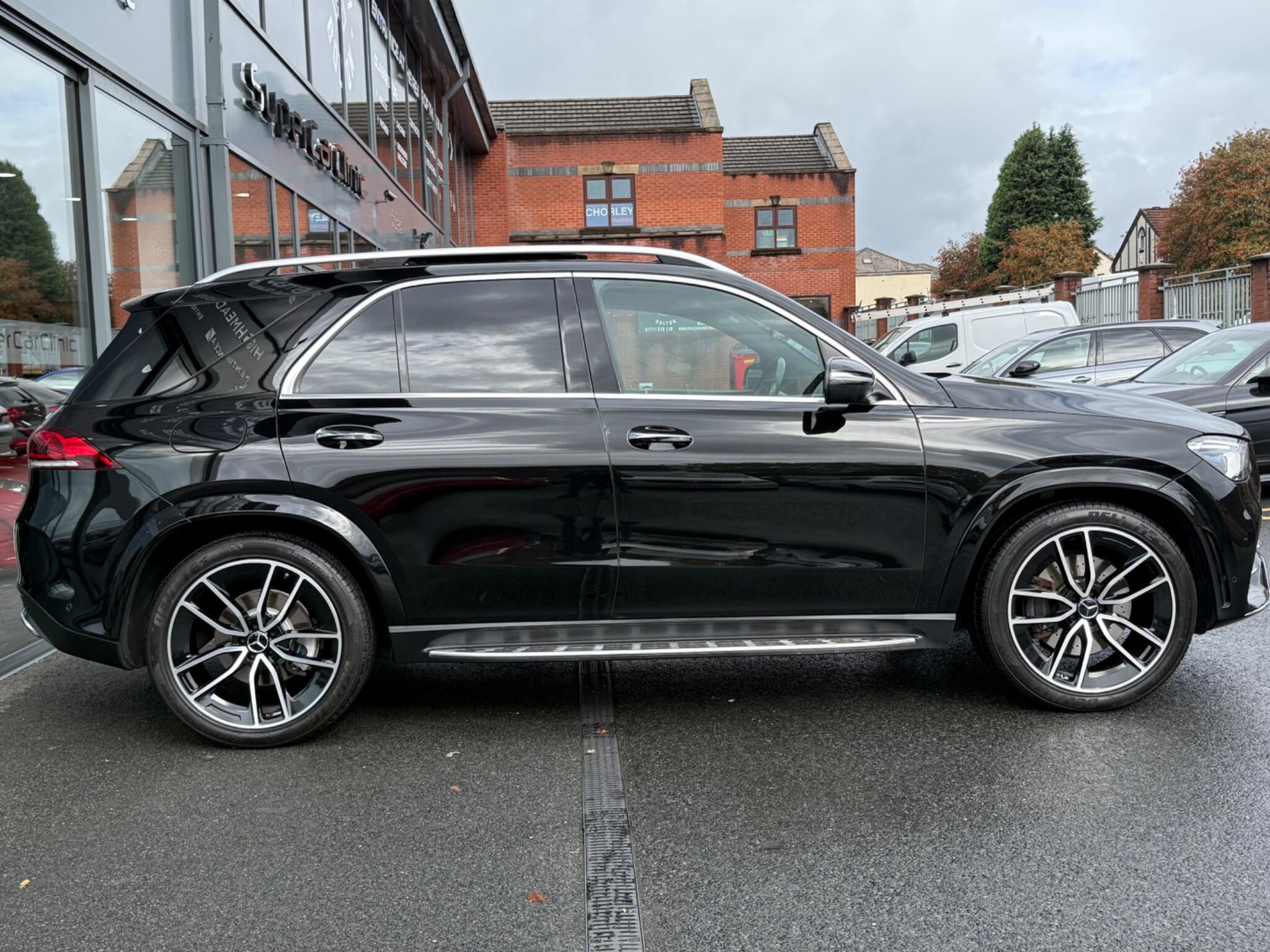 Mercedes-Benz Gle view 4