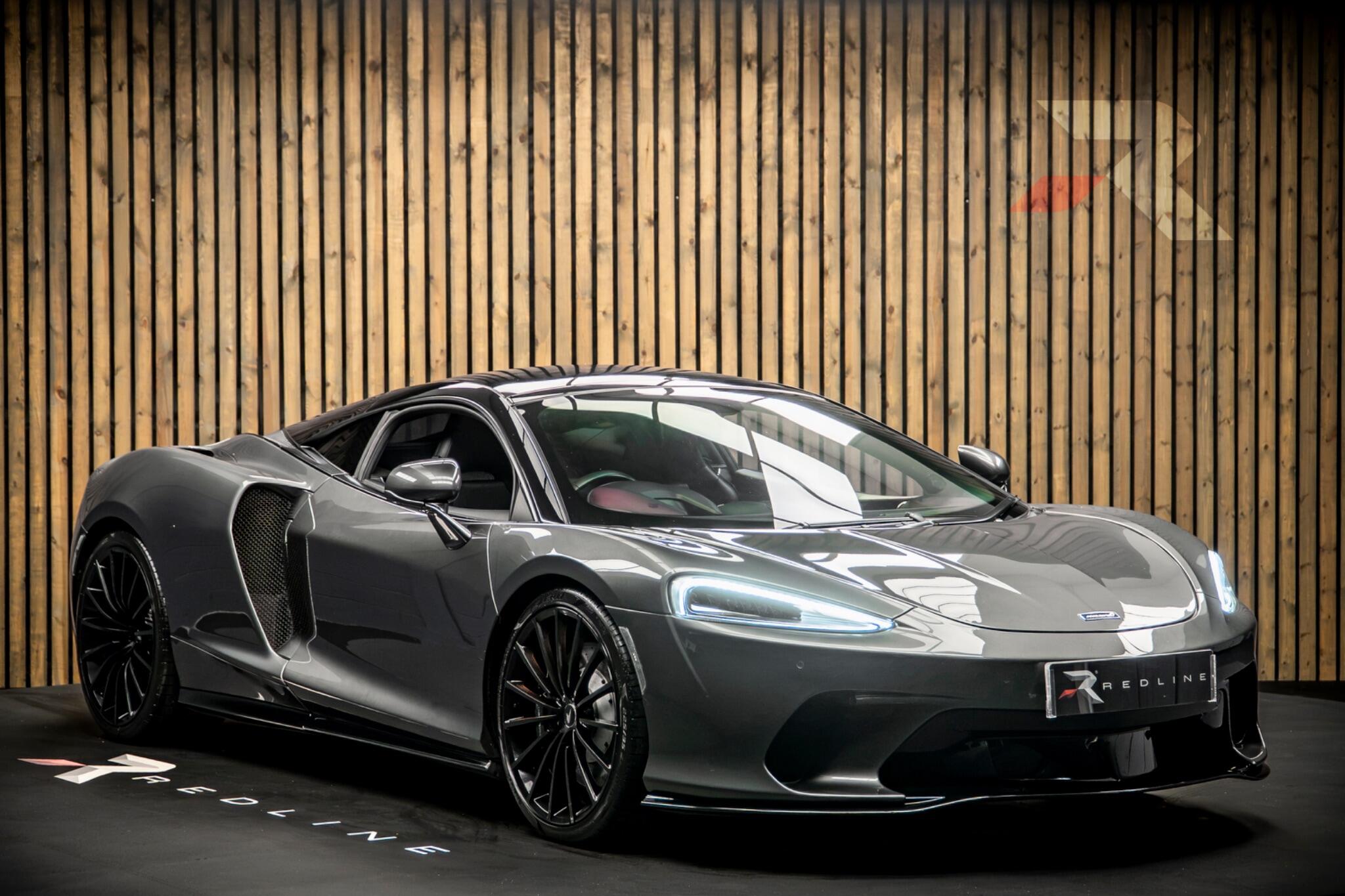 McLaren GT