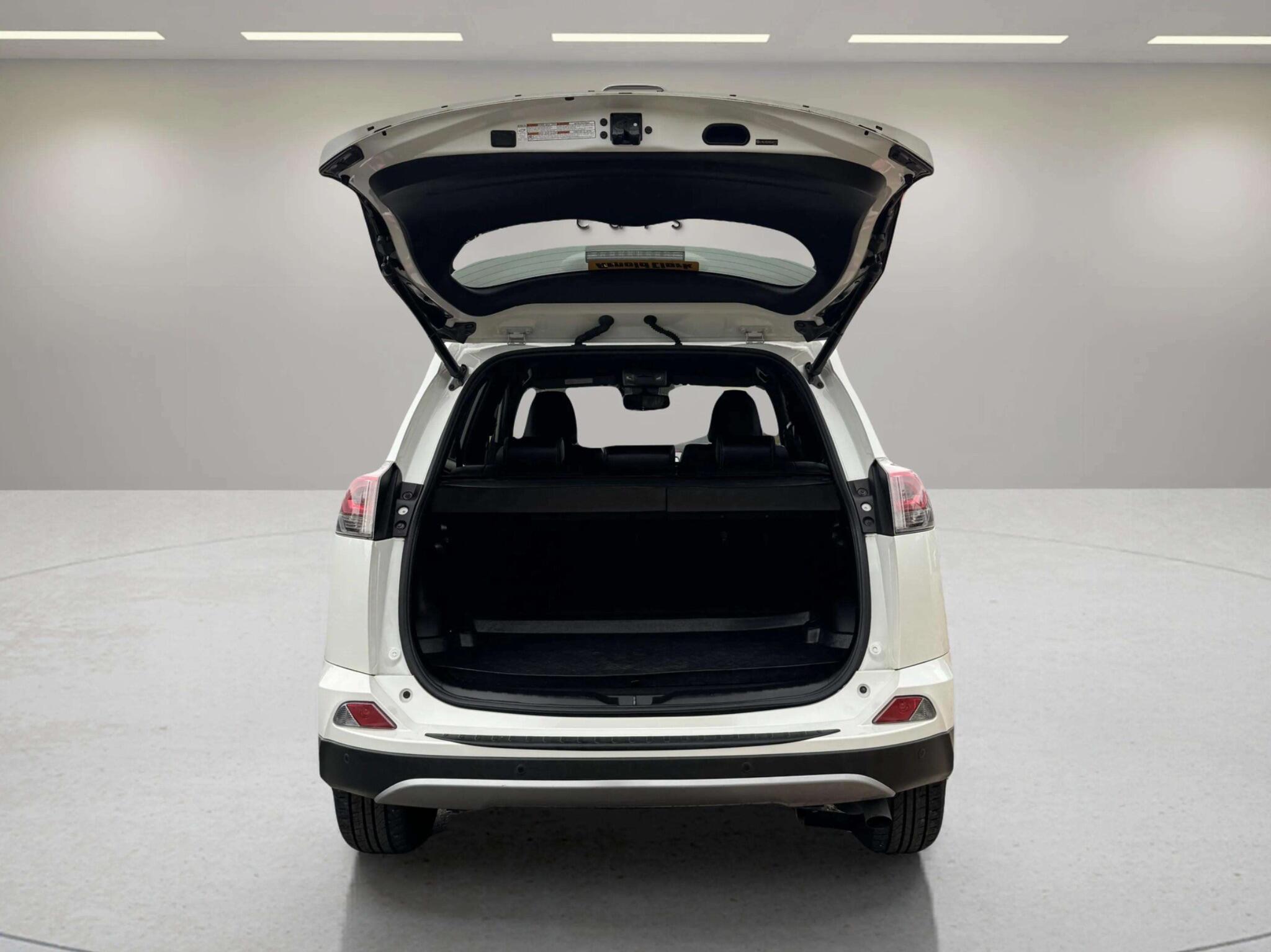 Toyota Rav4 view 30