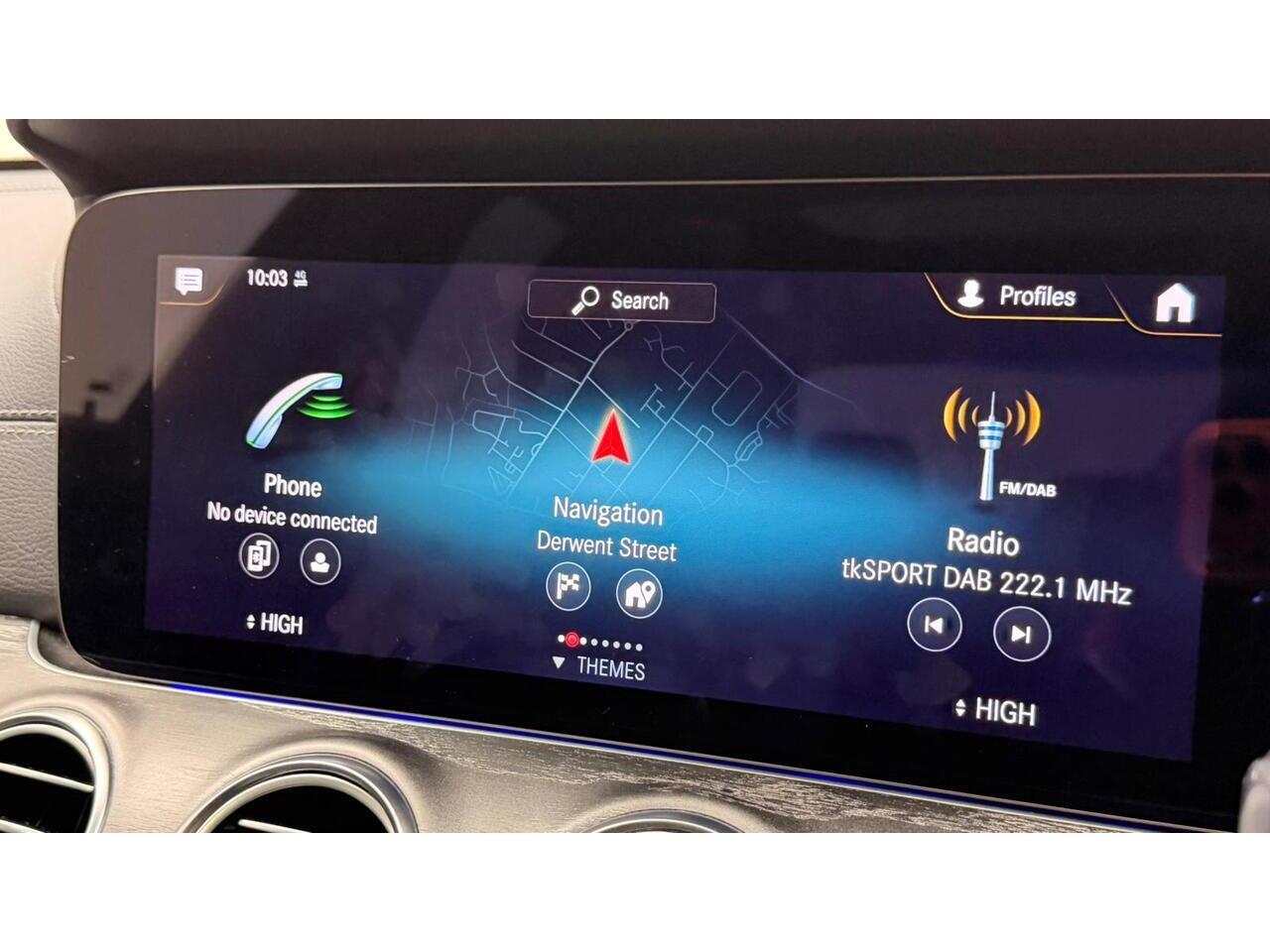 Mercedes-Benz E-Class view 28