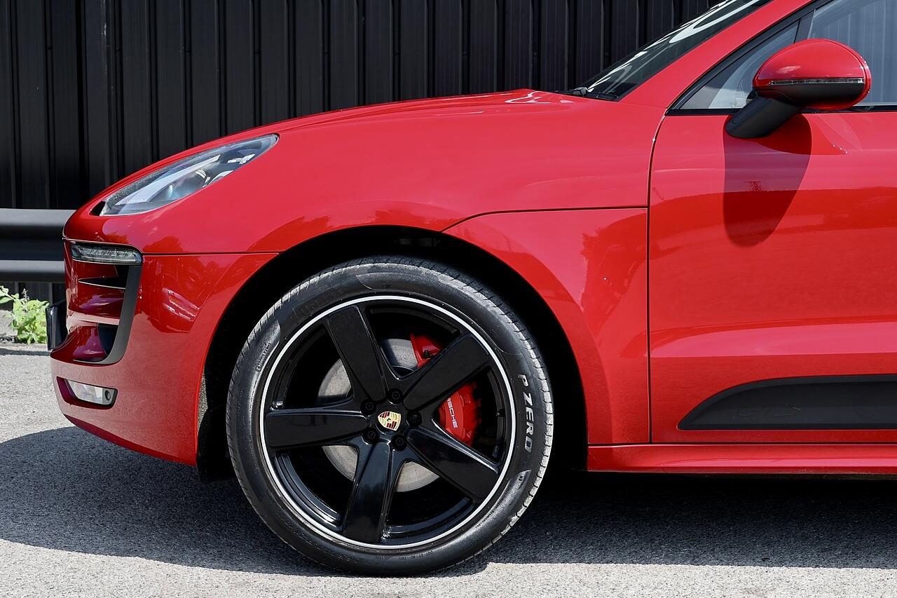 Porsche Macan view 40