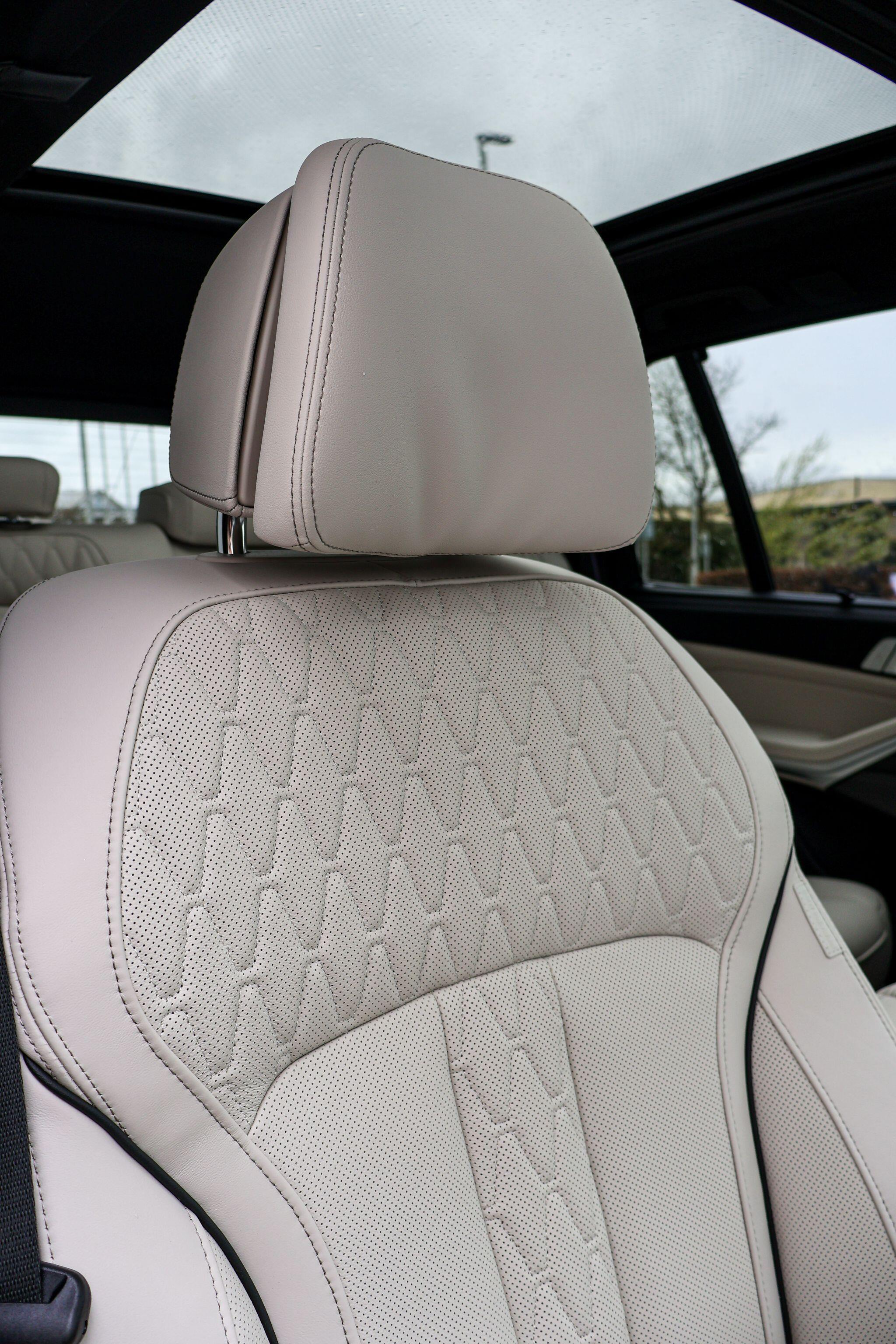 BMW X5 view 14