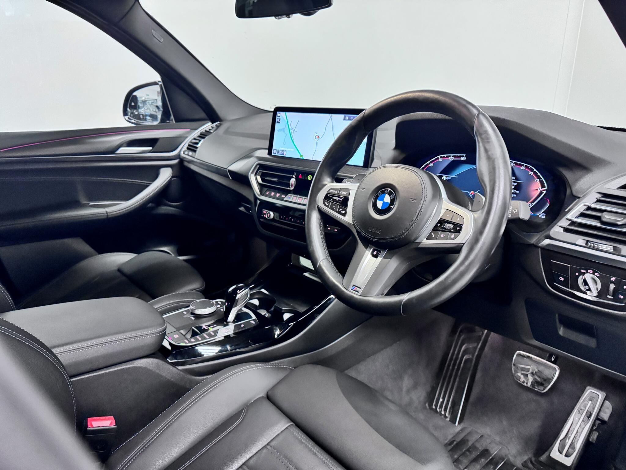 BMW X3 view 18