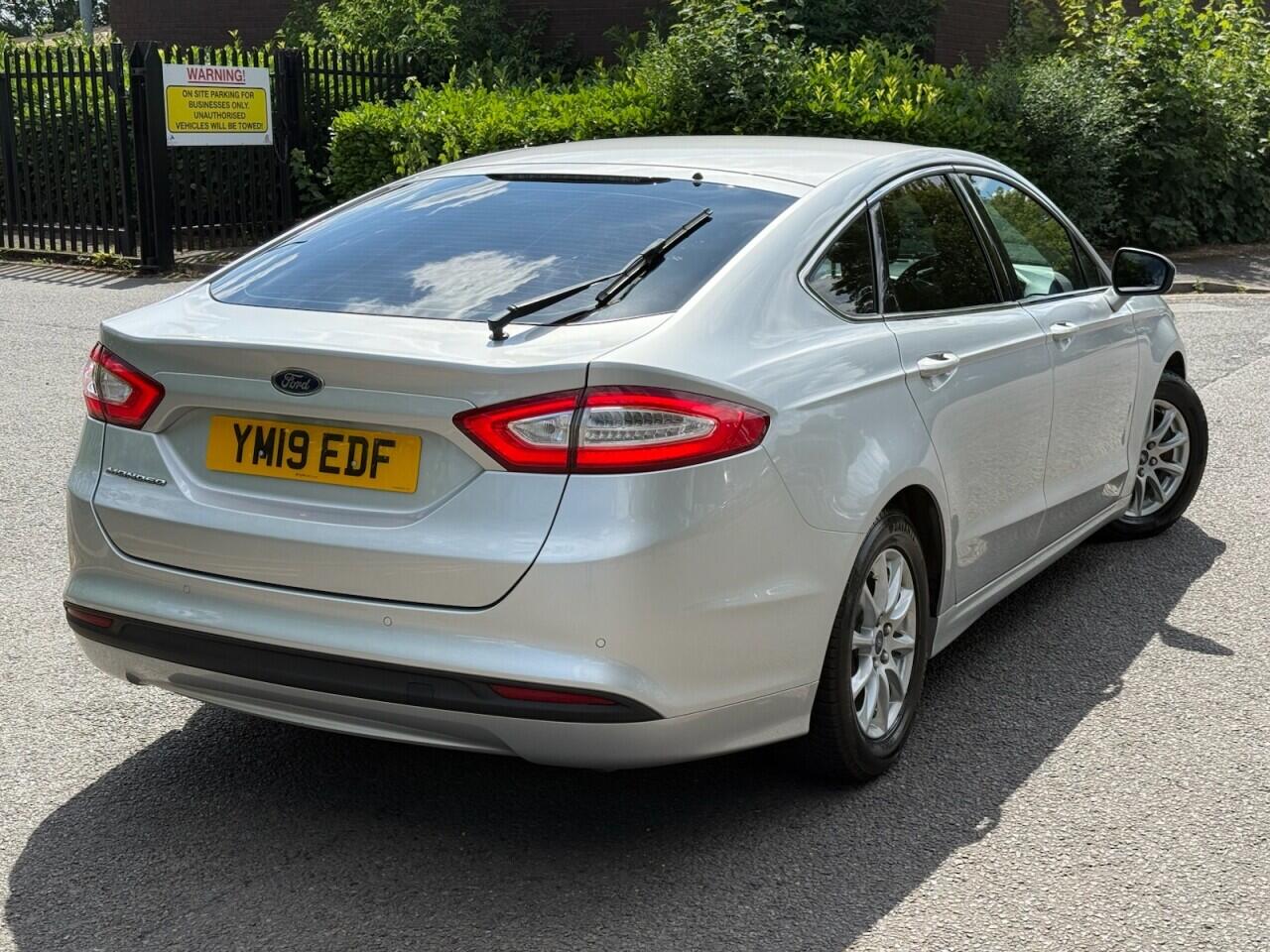 Ford Mondeo view 7