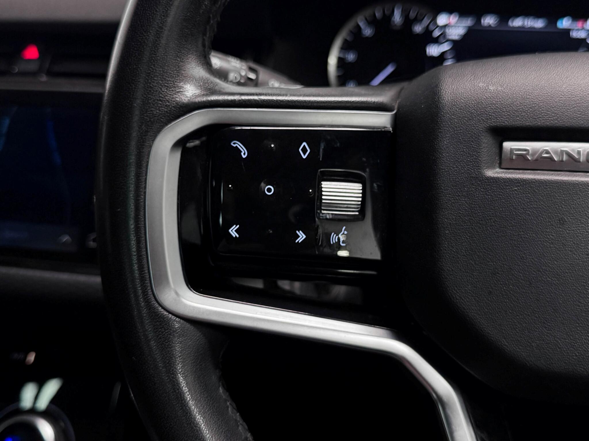 Land Rover Range Rover Evoque view 29