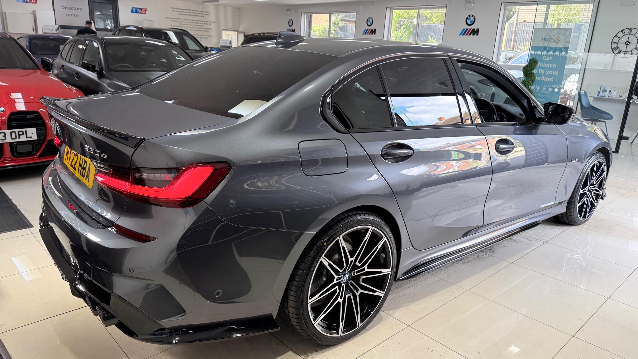 BMW 3 Series view 41