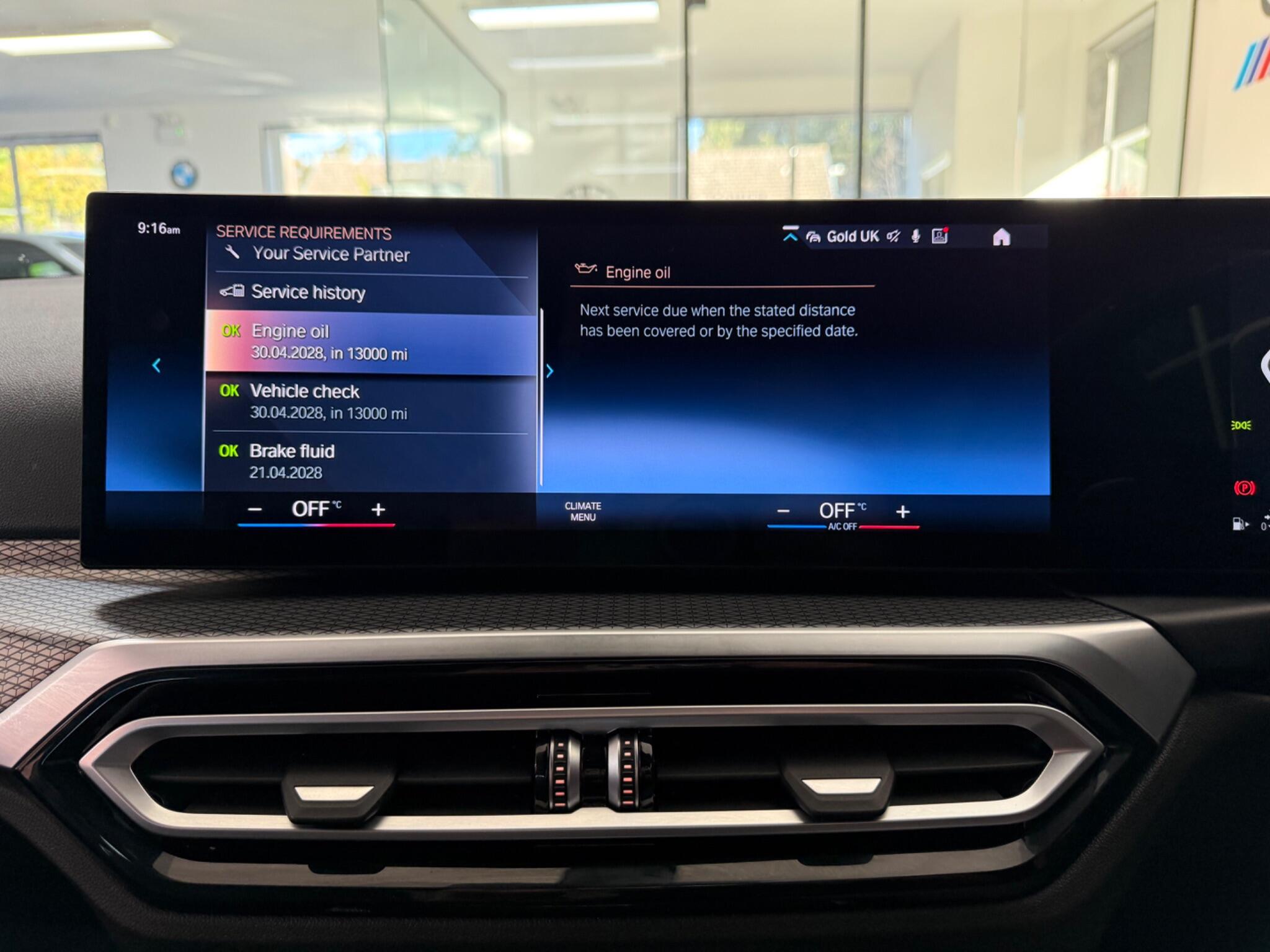 BMW 3 Series view 12