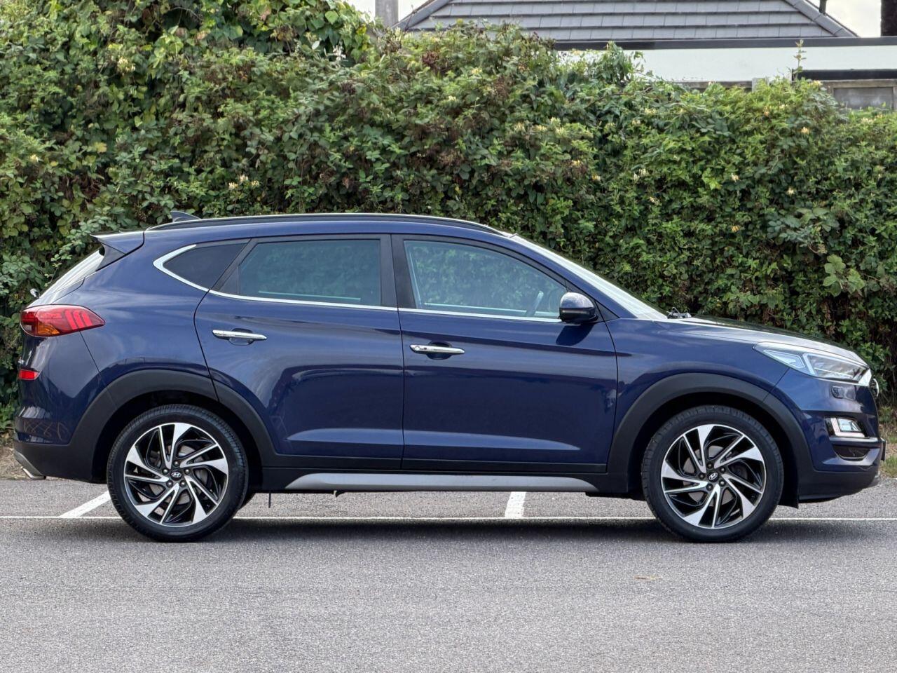 Hyundai Tucson view 3