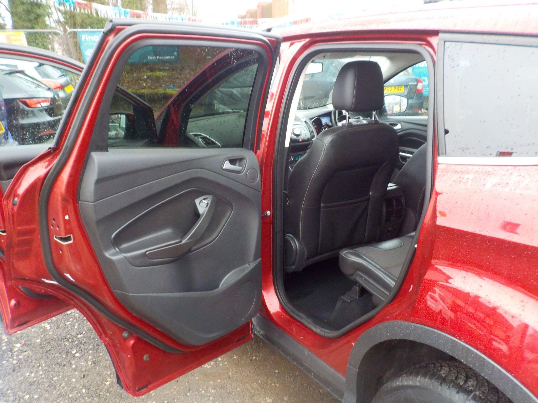 Ford Kuga 1.5T EcoBoost Titanium 2WD Euro 6 (s/s) 5dr