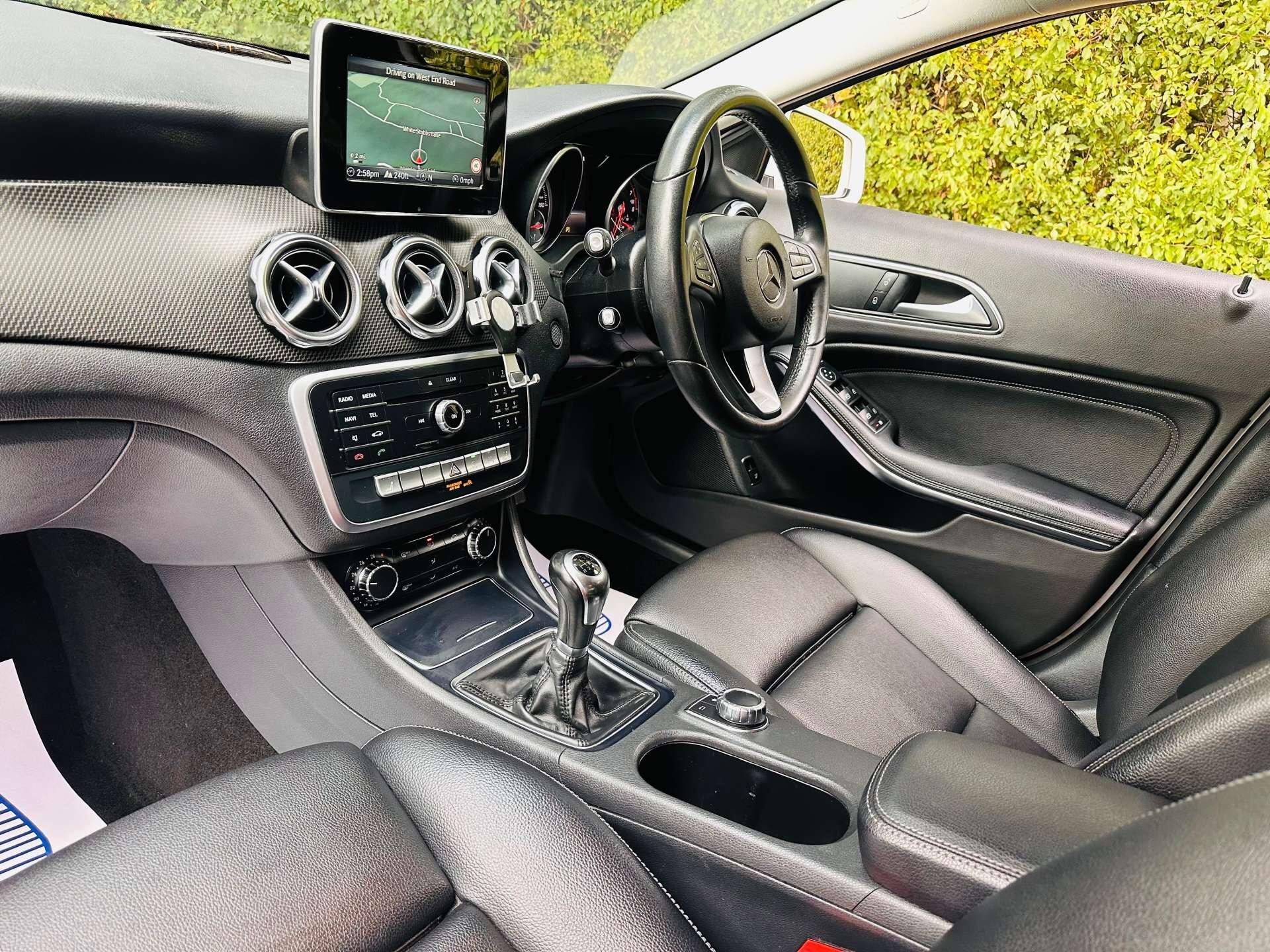 Mercedes-Benz Gla view 7