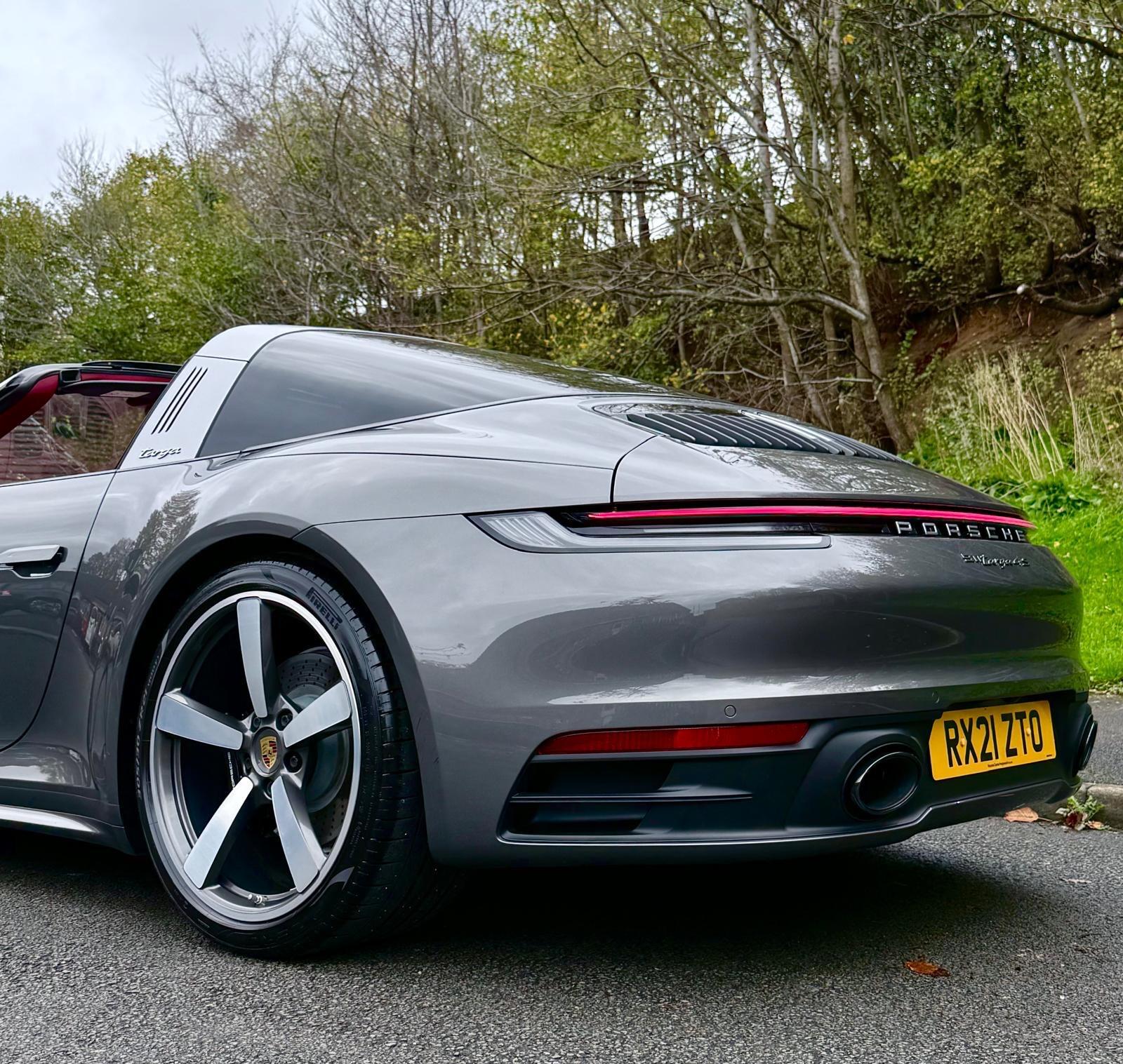 Porsche 911 view 91