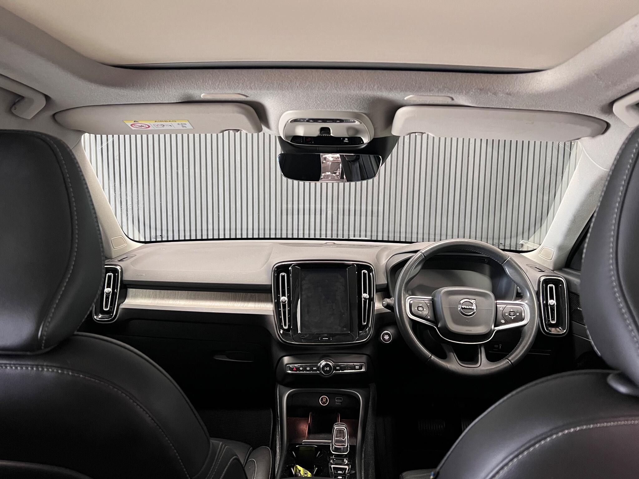 Volvo XC40 view 30