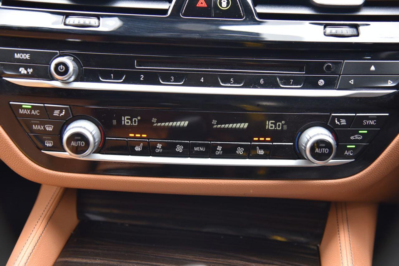 BMW 5 Series view 50