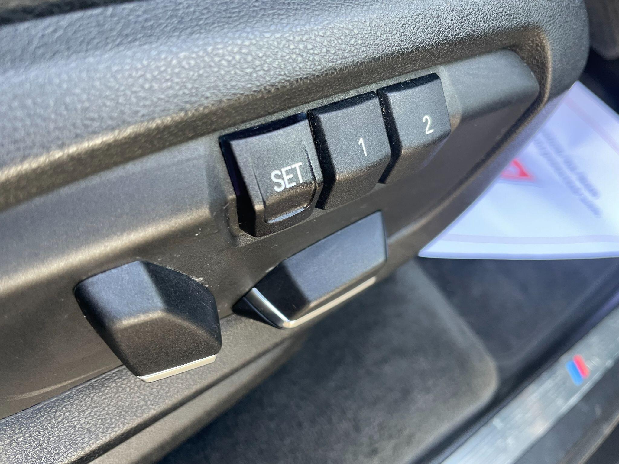 BMW X5 view 21