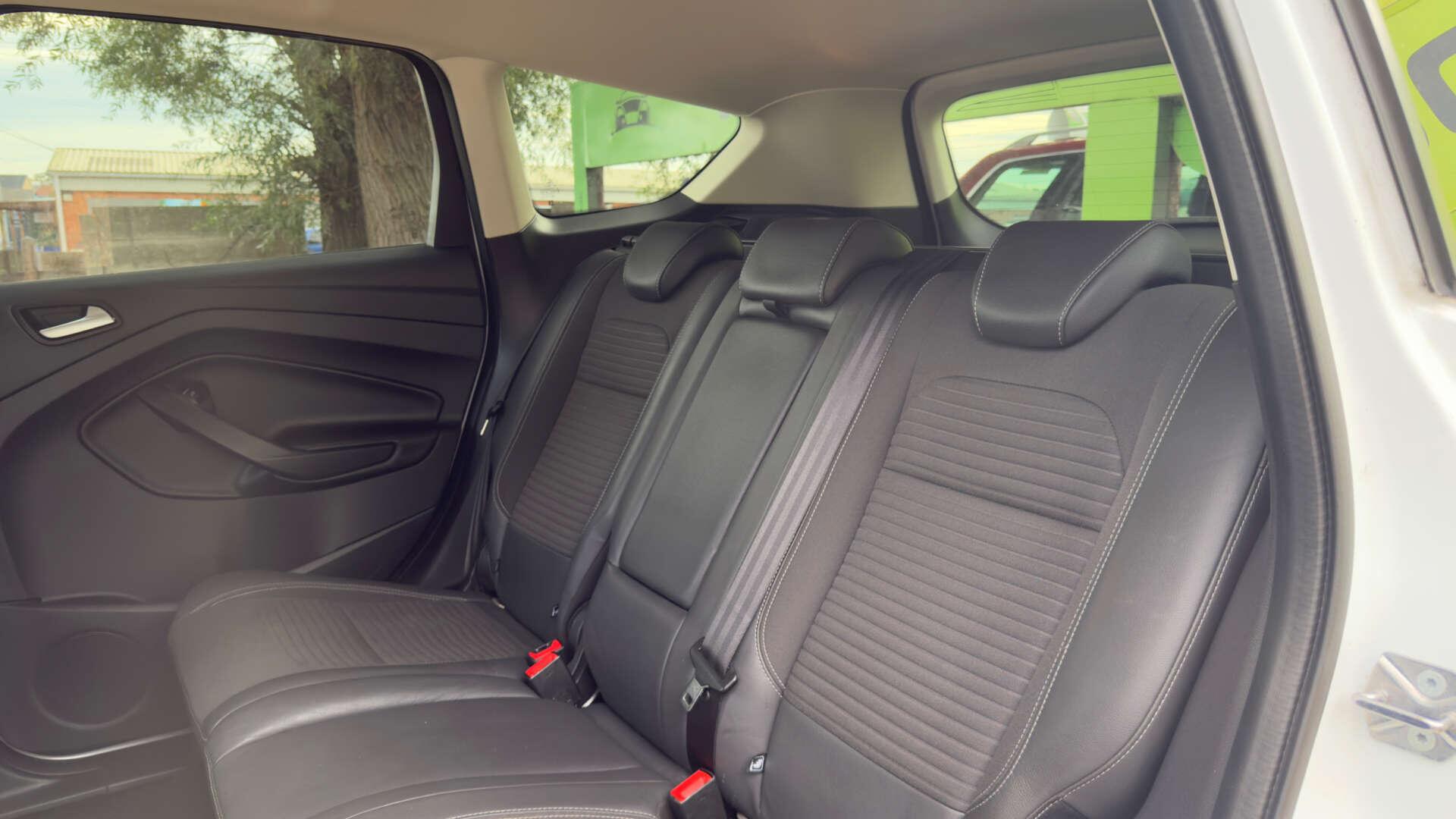 Ford Kuga view 11