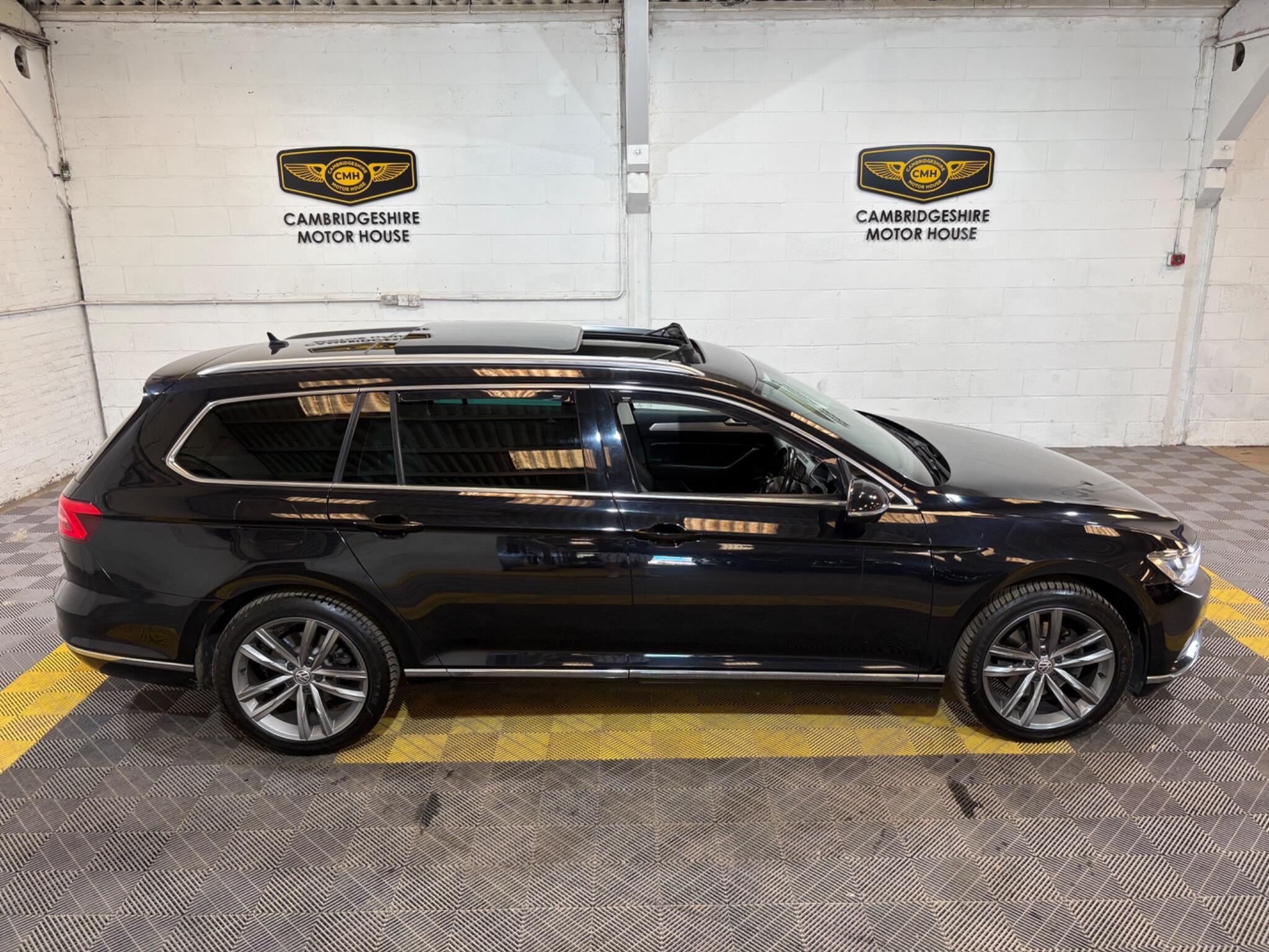 Volkswagen Passat view 35