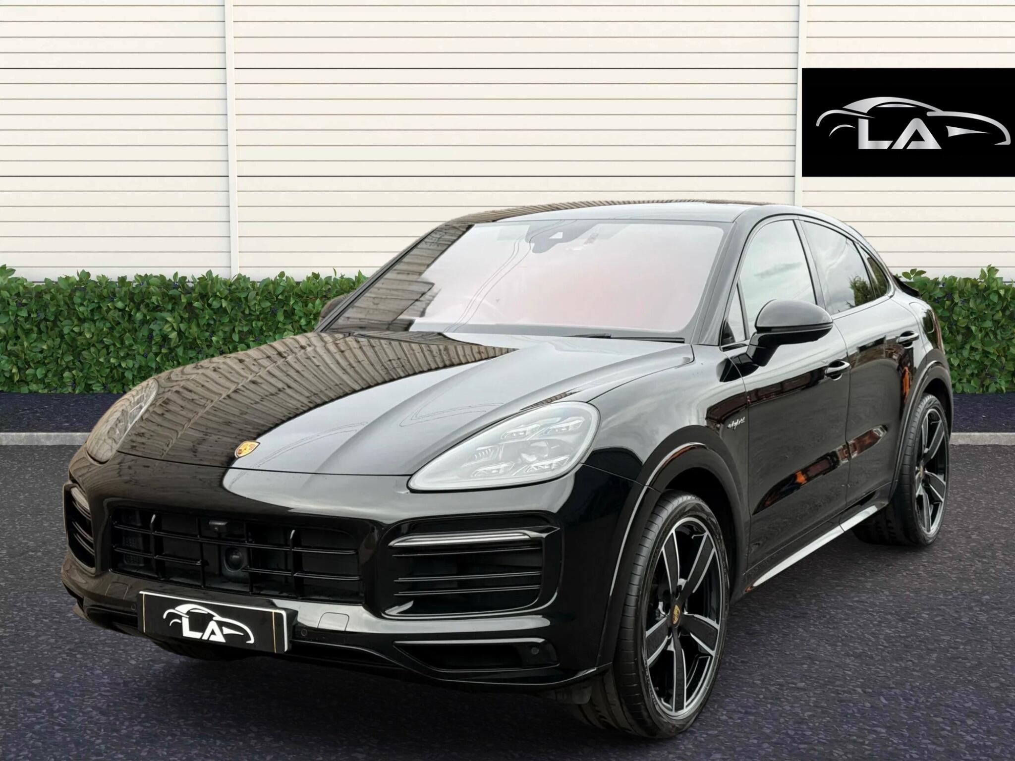 Porsche Cayenne main image