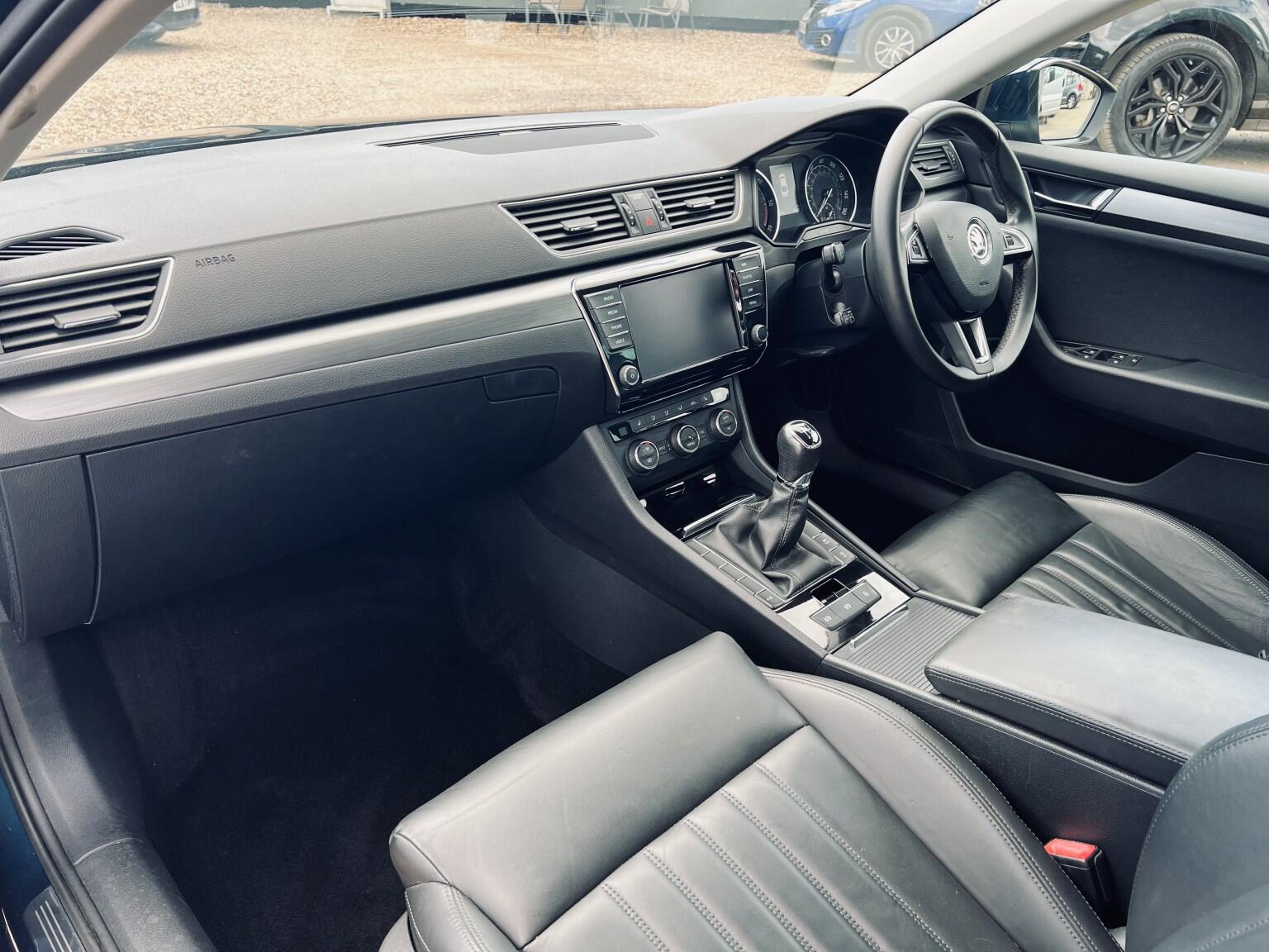 Skoda Superb view 15
