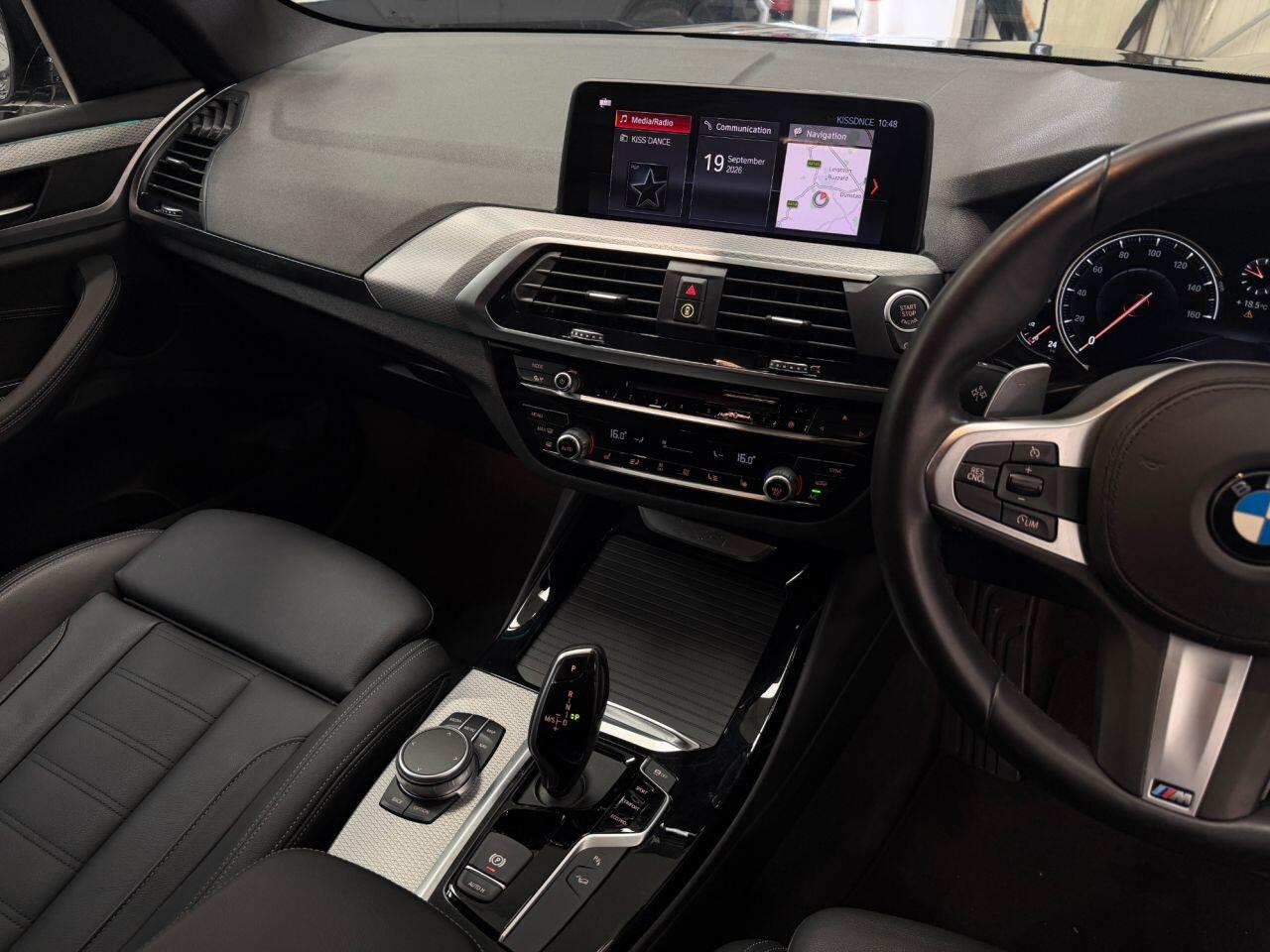 BMW X3 view 8