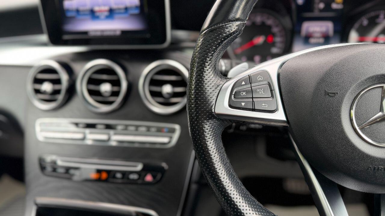 Mercedes-Benz GLC view 23