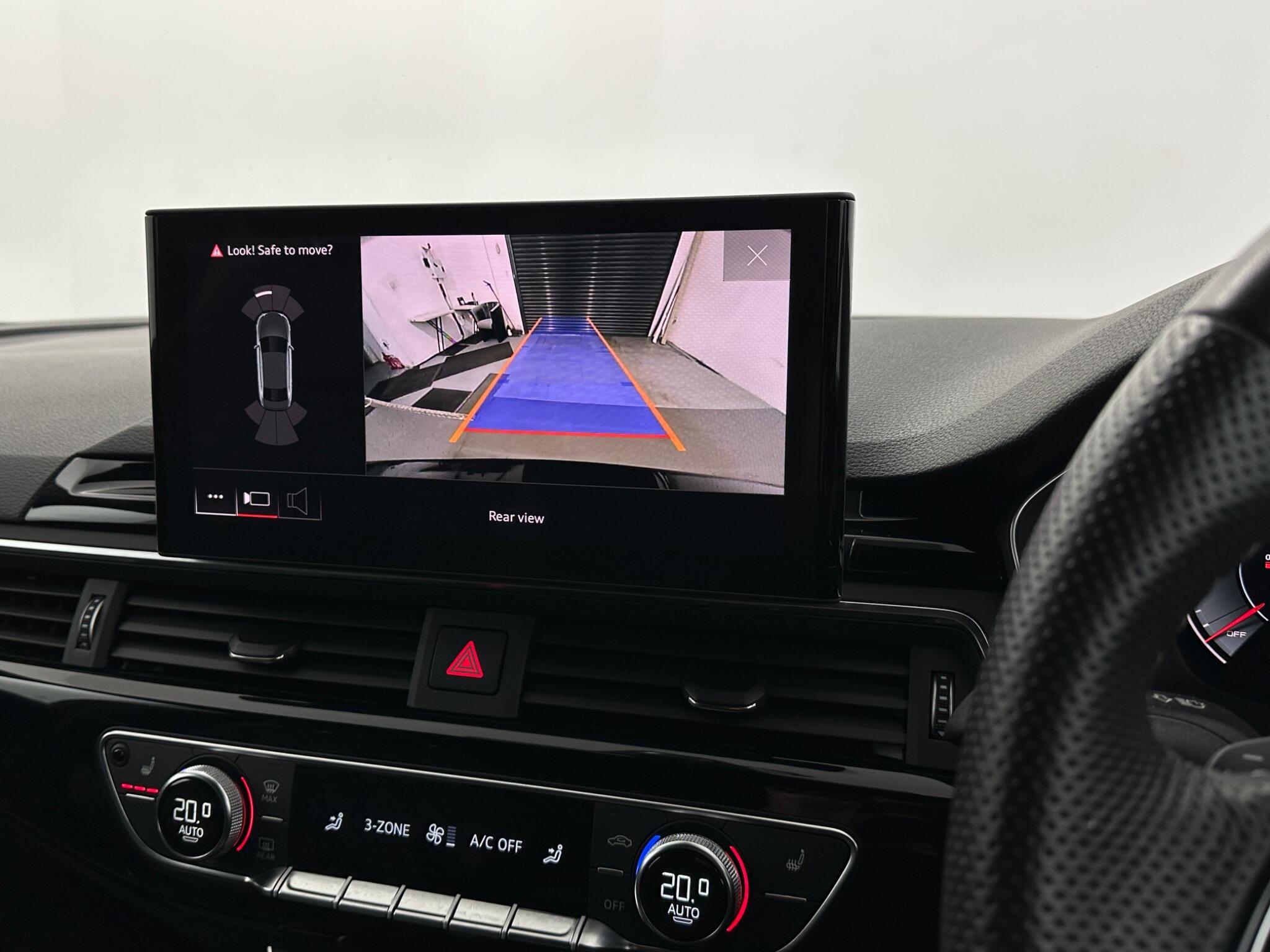 Audi A4 view 23