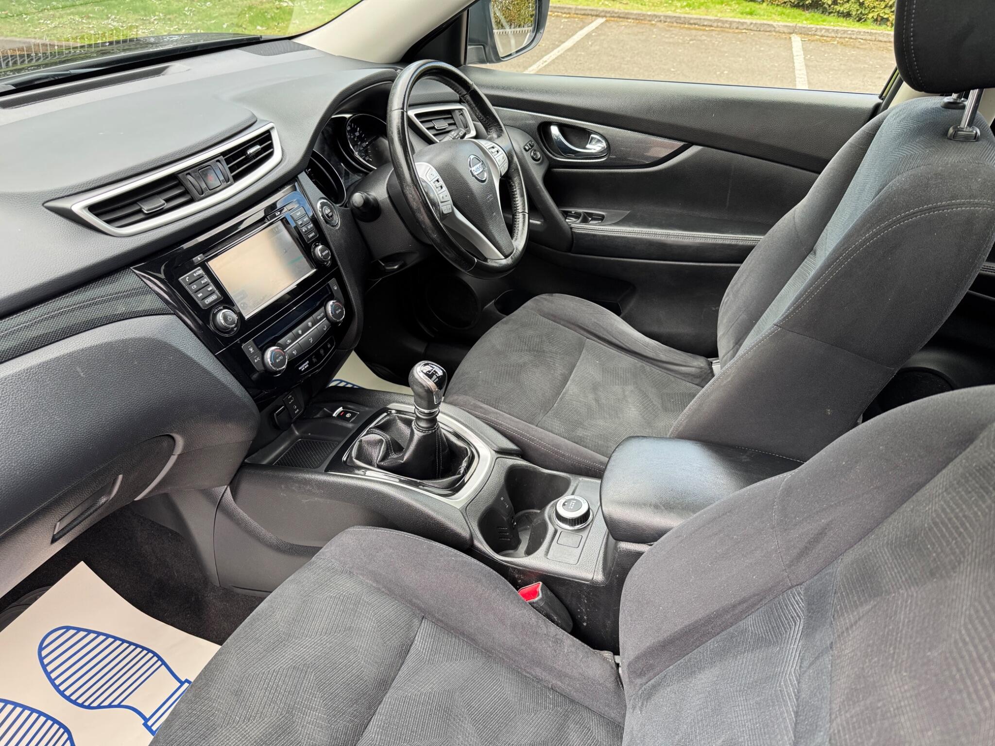 Nissan X-Trail view 48