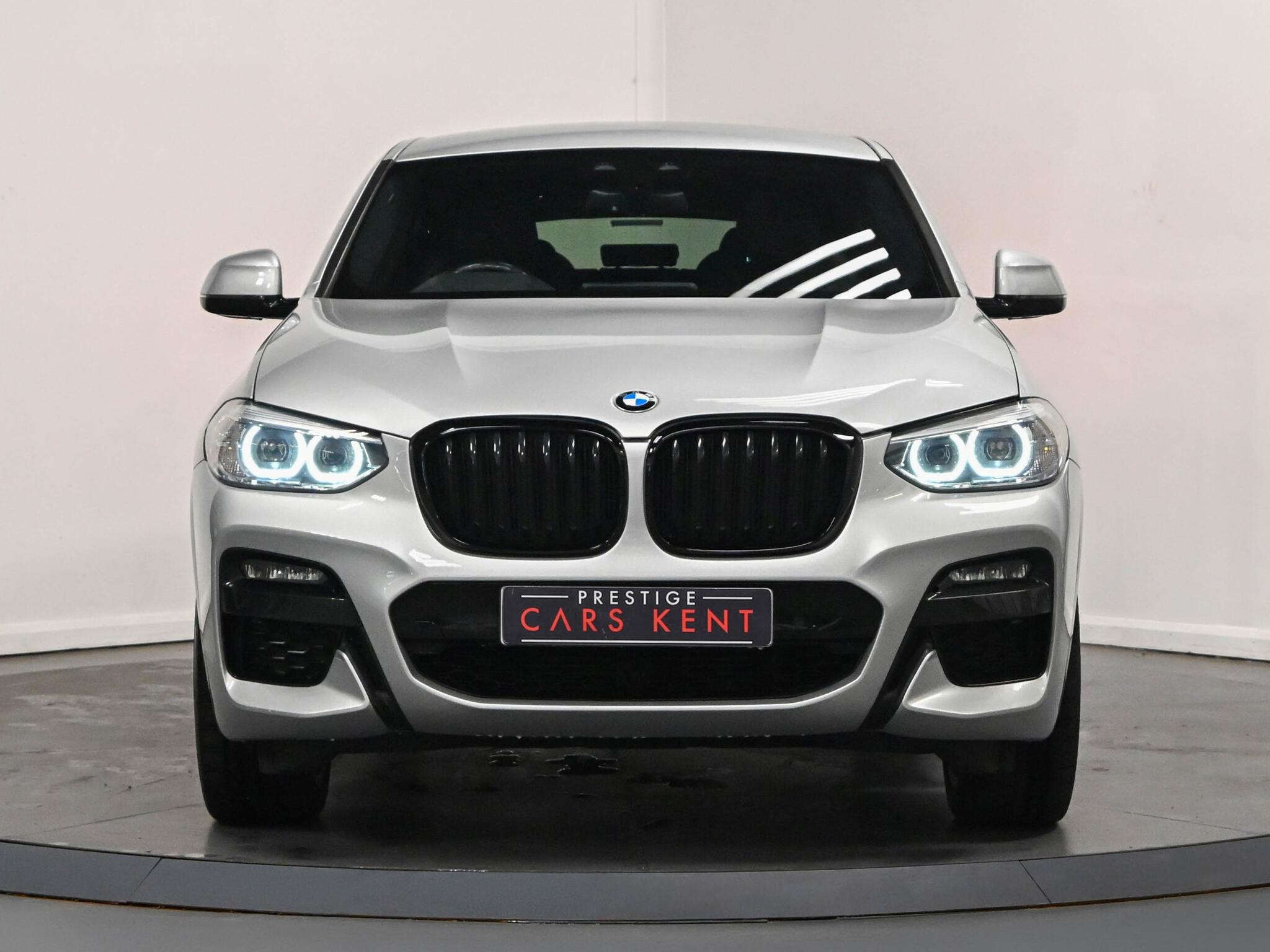 BMW X4 view 21