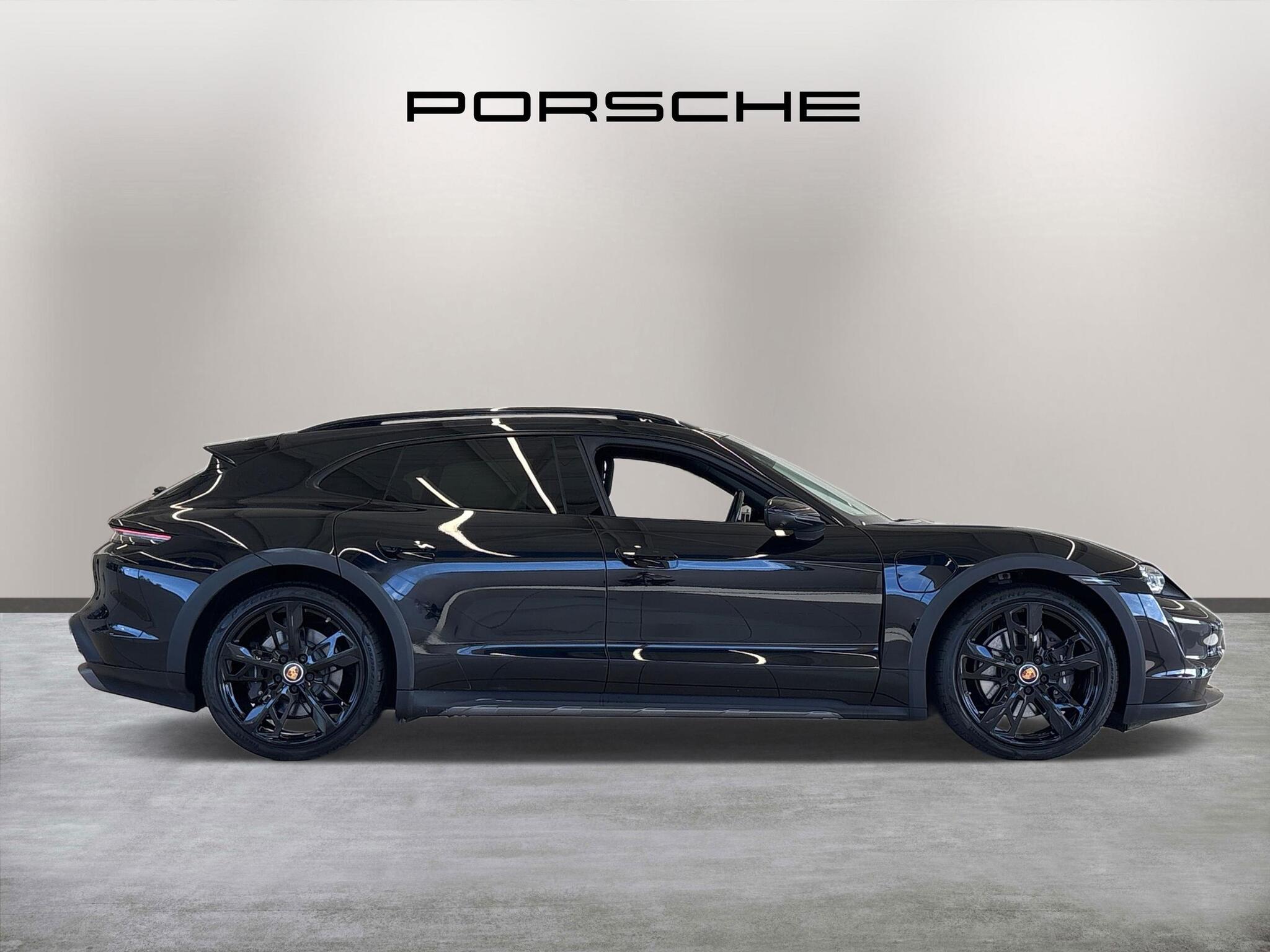 Porsche Taycan view 8