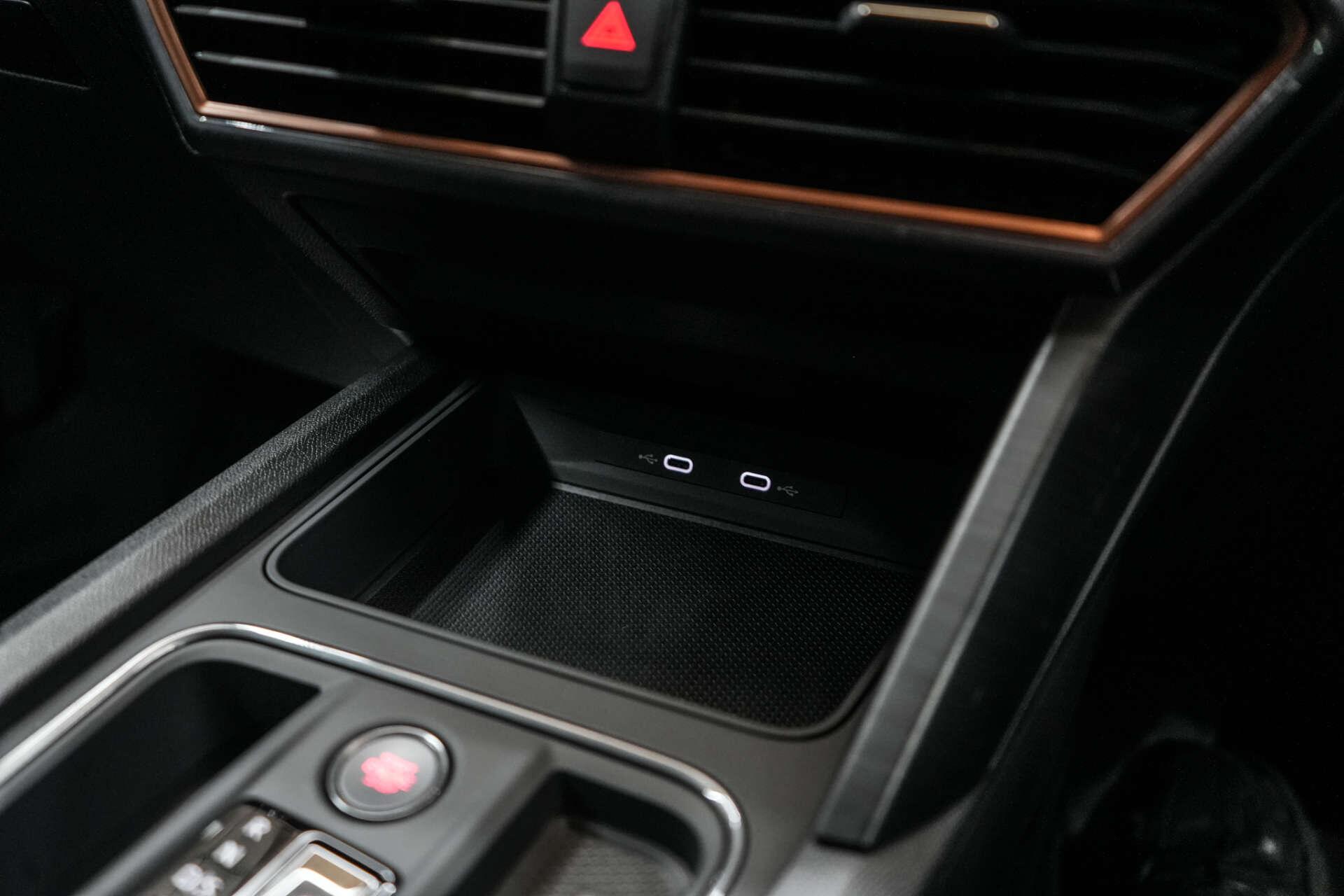 Cupra Leon view 25