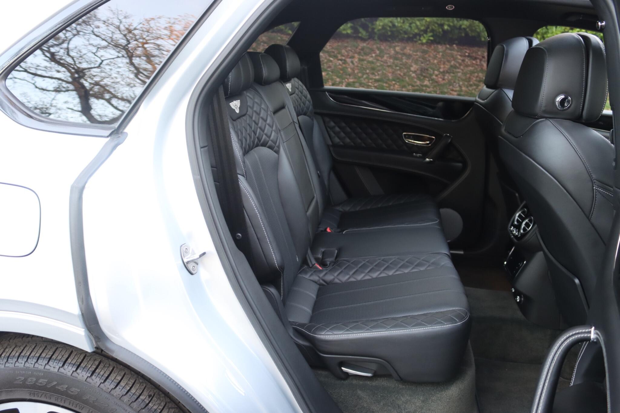 Bentley Bentayga view 9