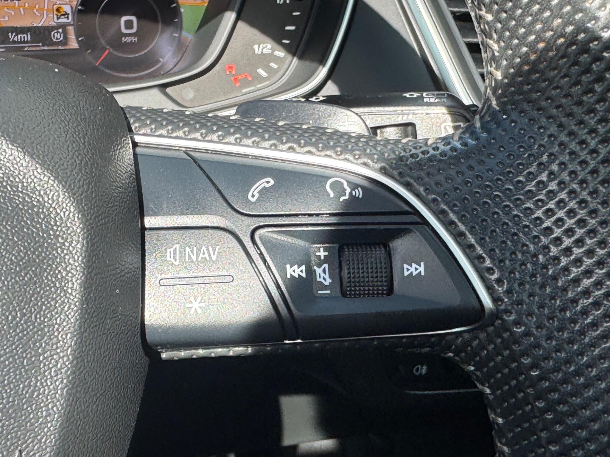 Audi Q5 view 27