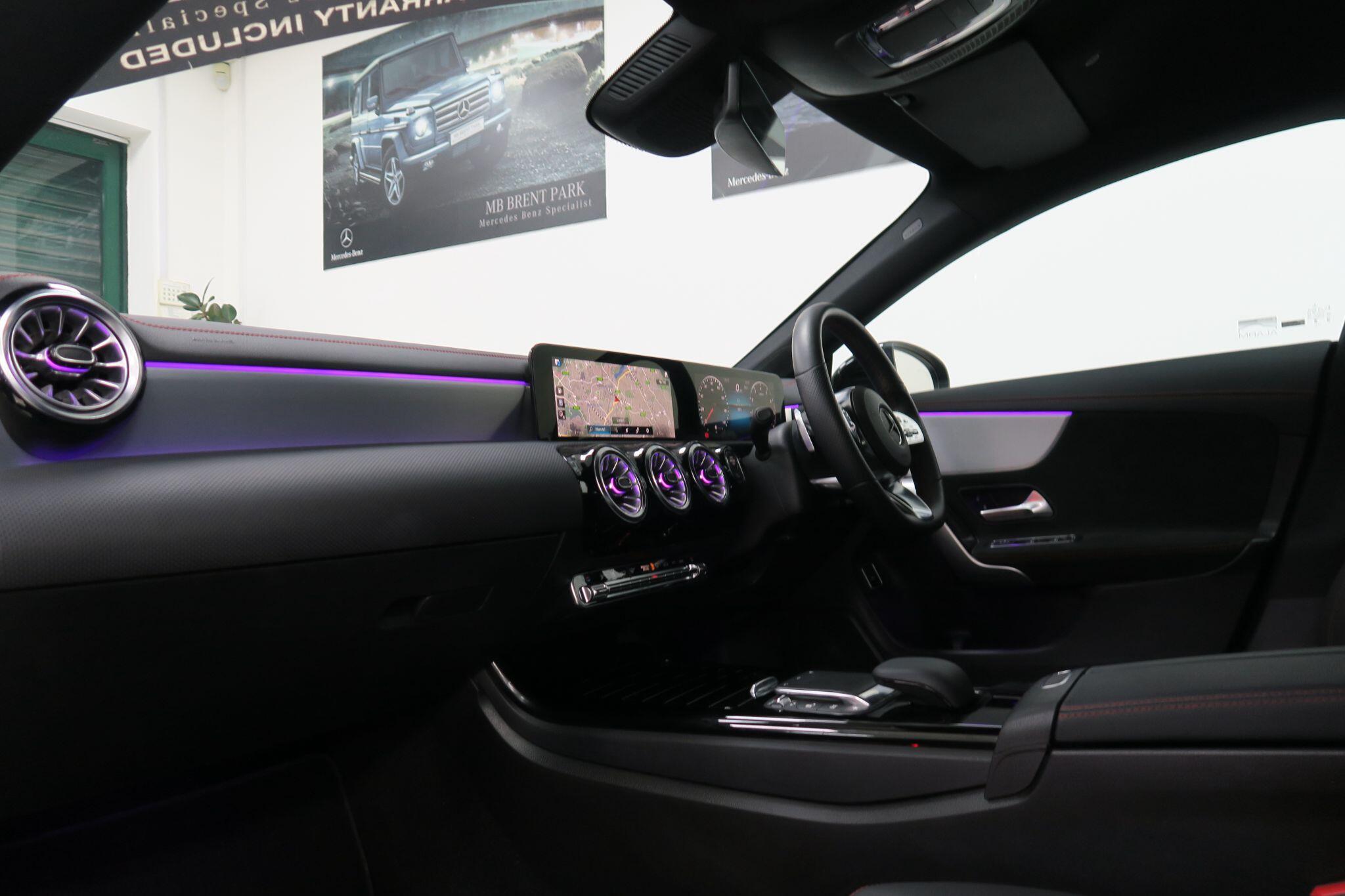 Mercedes-Benz Cla view 8