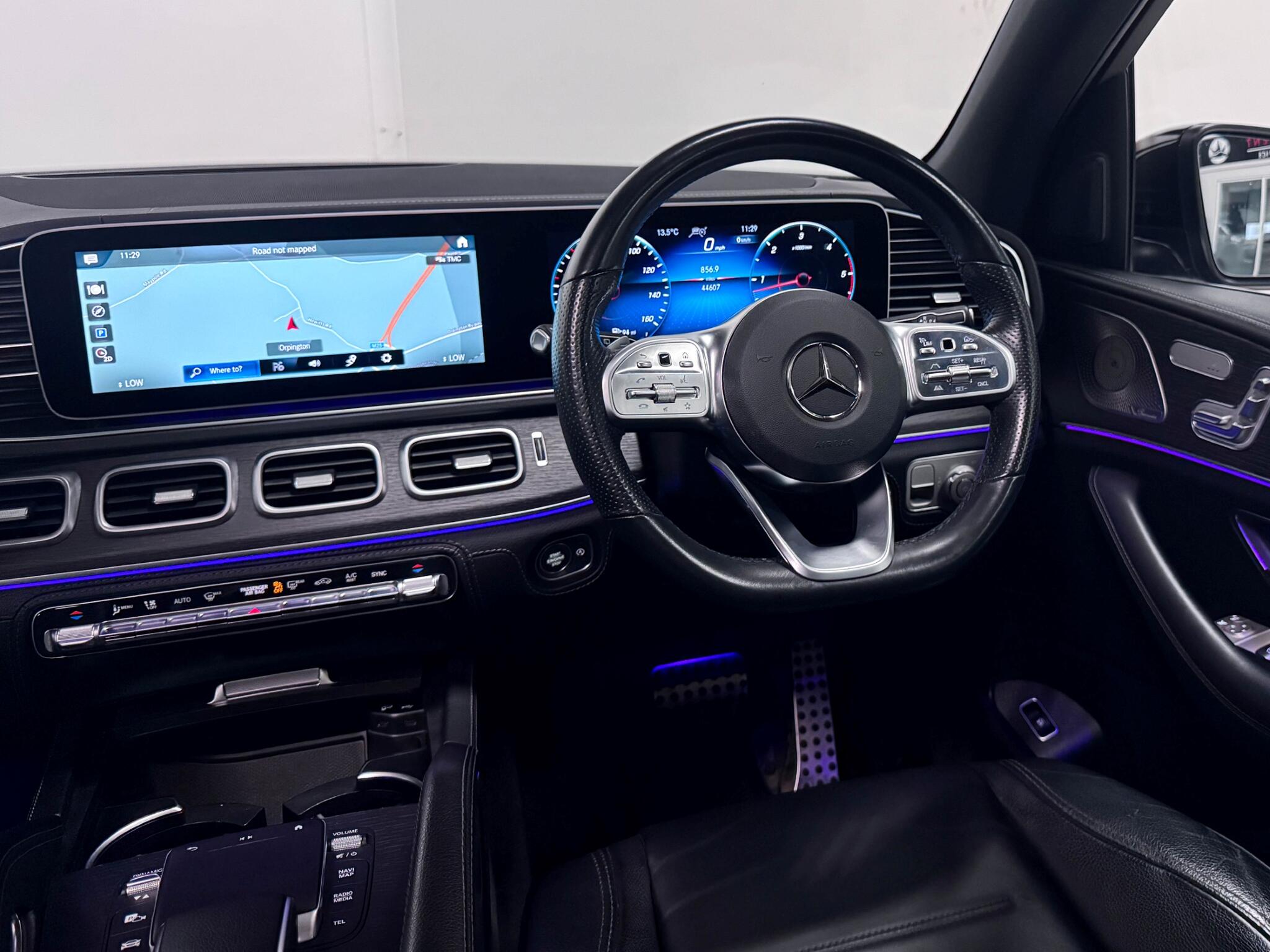 Mercedes-Benz Gle view 19