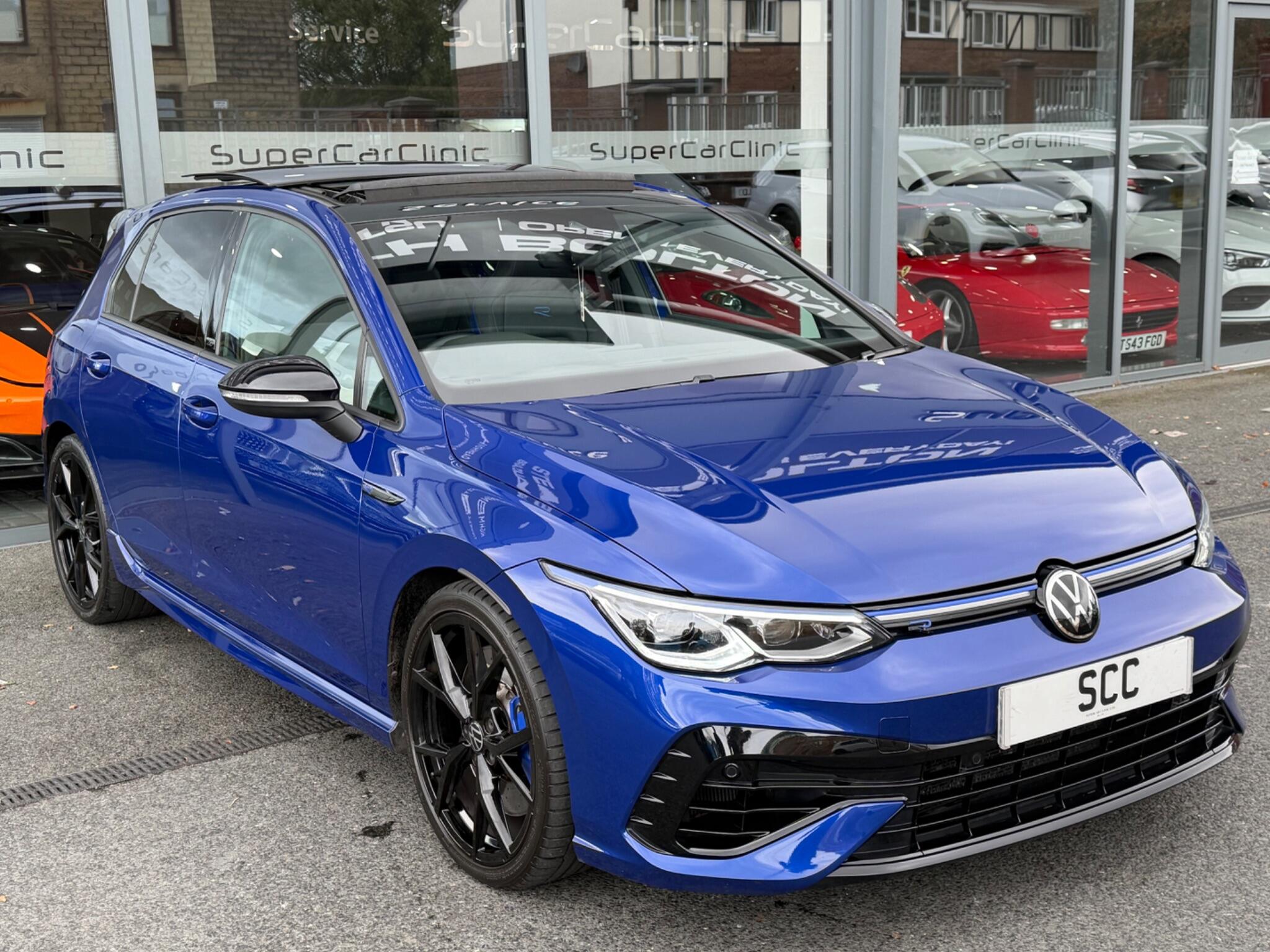 Volkswagen Golf view 3