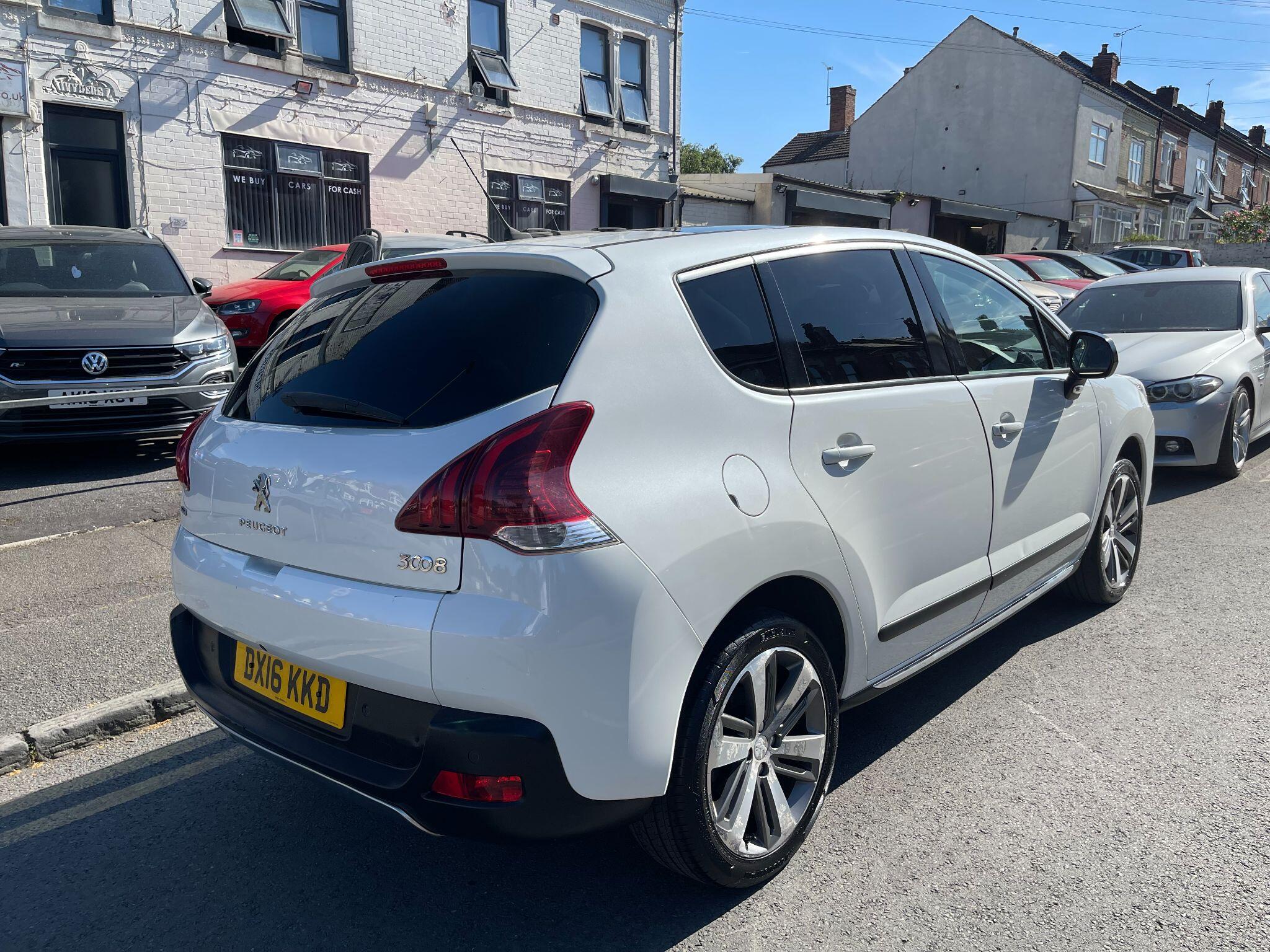 Peugeot 3008 view 13