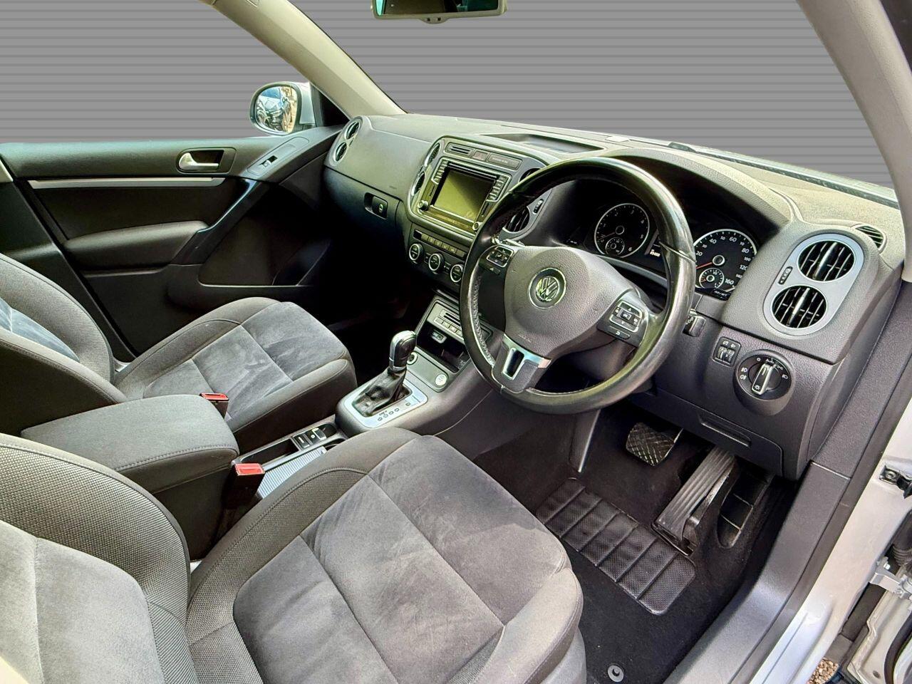 Volkswagen Tiguan view 15