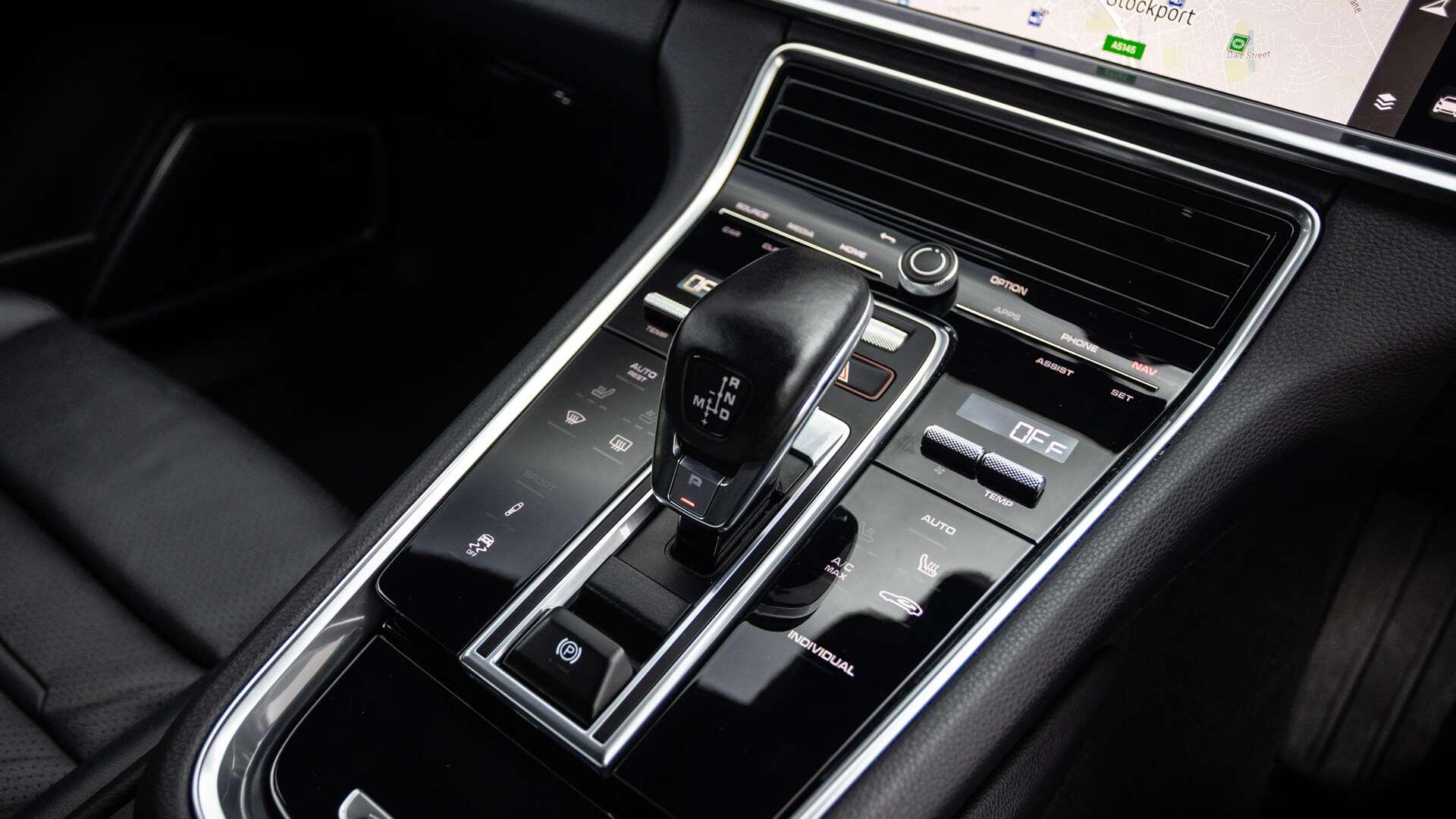 Porsche Panamera view 24