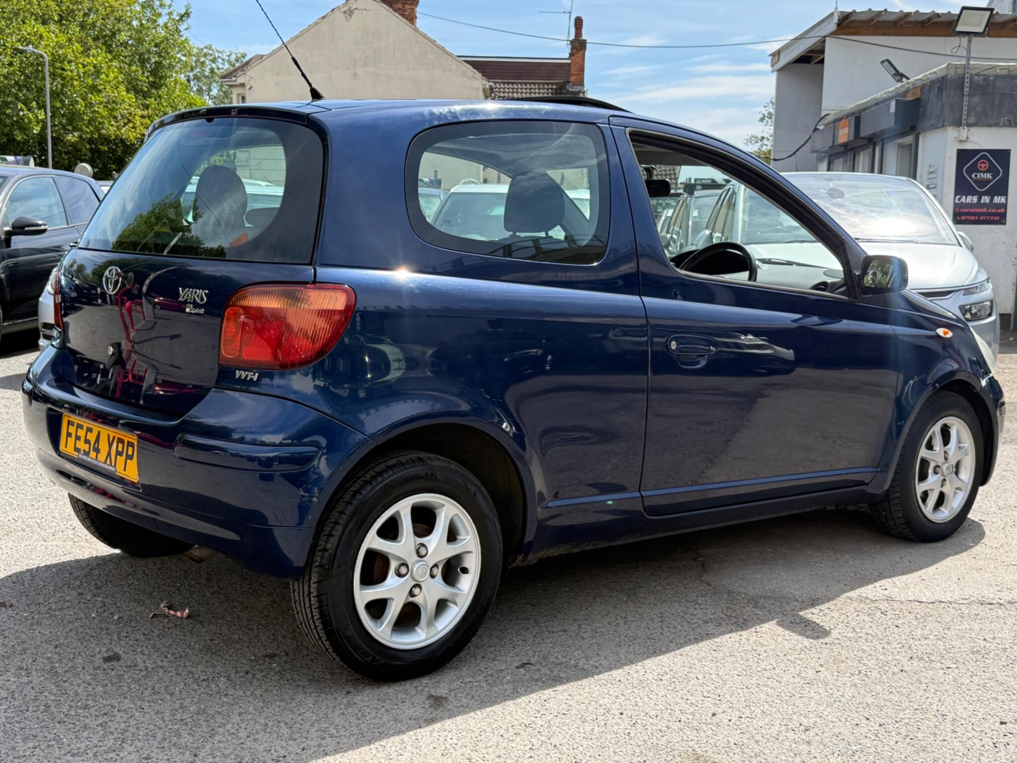 Toyota Yaris - Image 15
