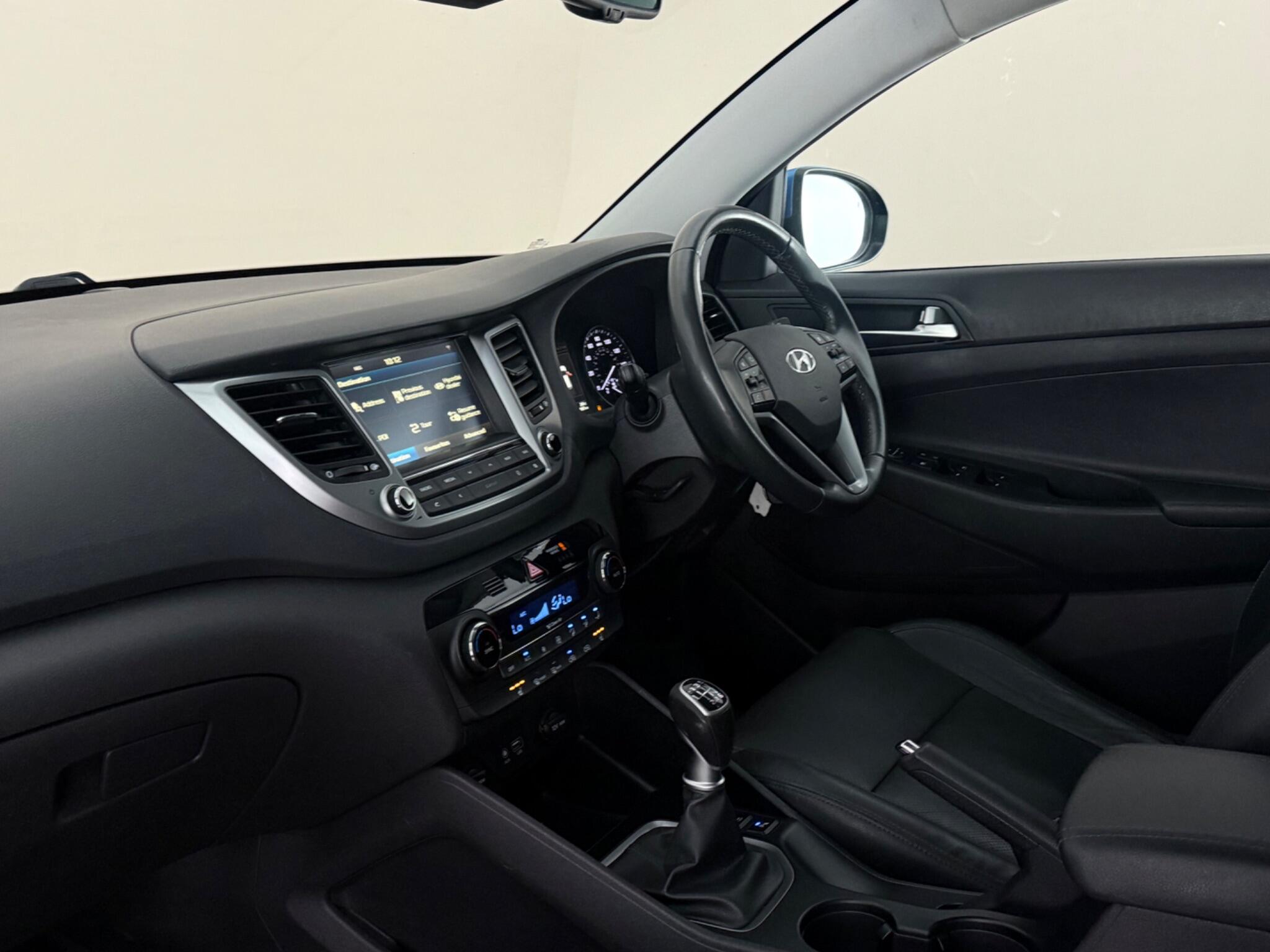 Hyundai Tucson view 4