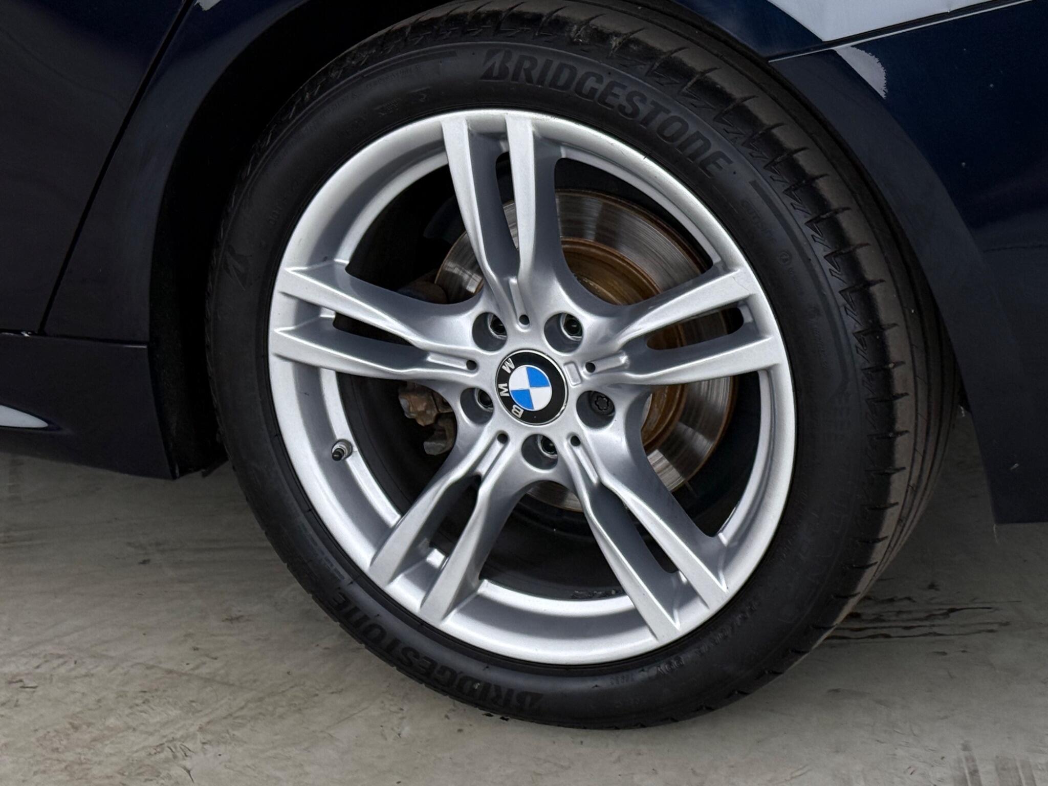 BMW 4 Series view 9