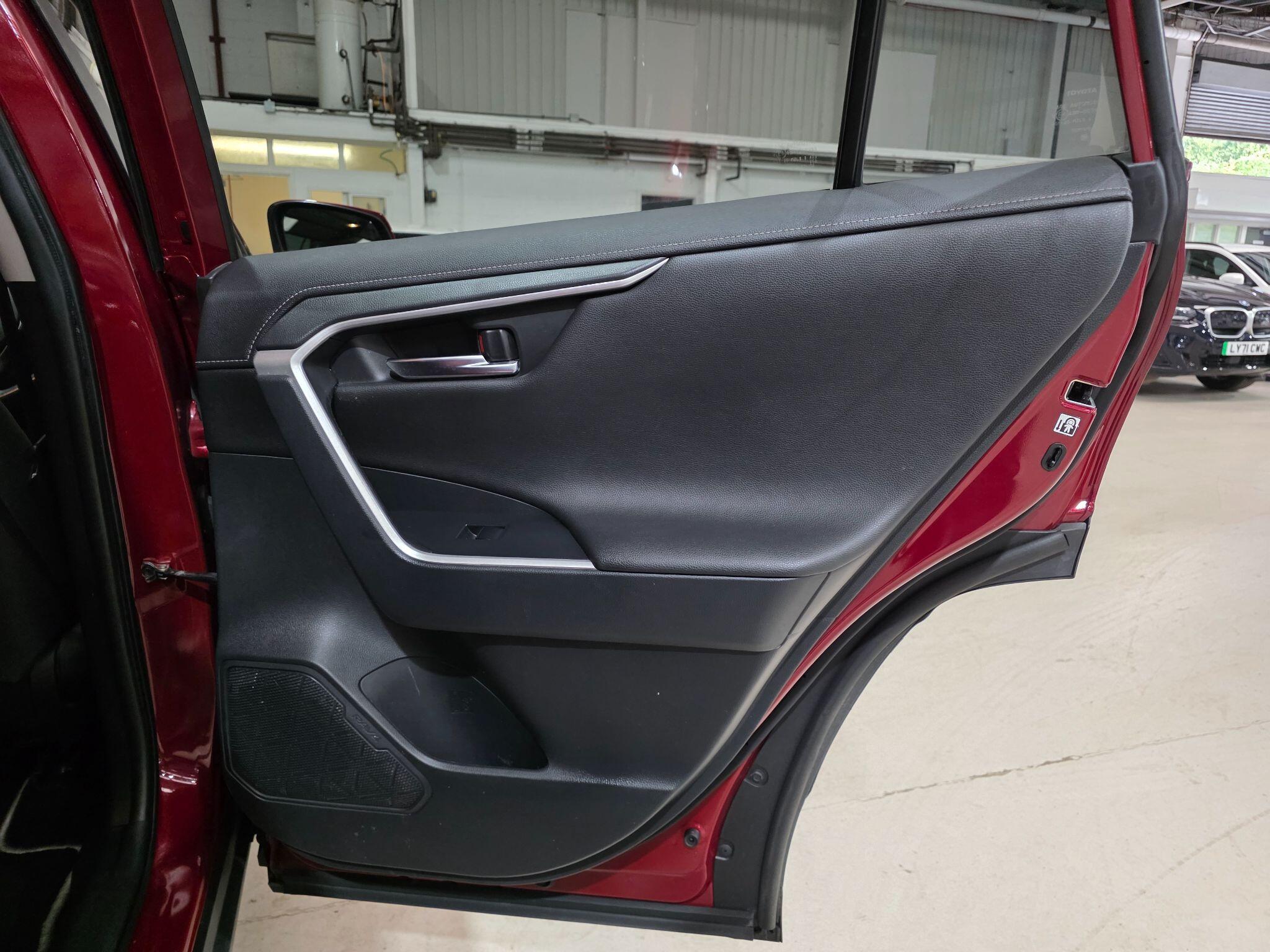 Toyota Rav4 view 20