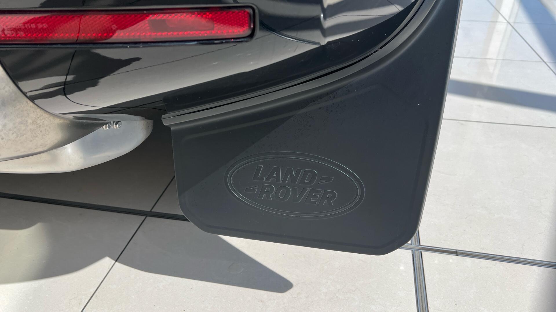 Land Rover Defender view 60