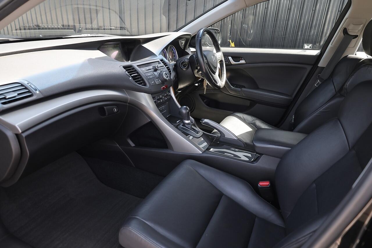 Honda Accord view 3