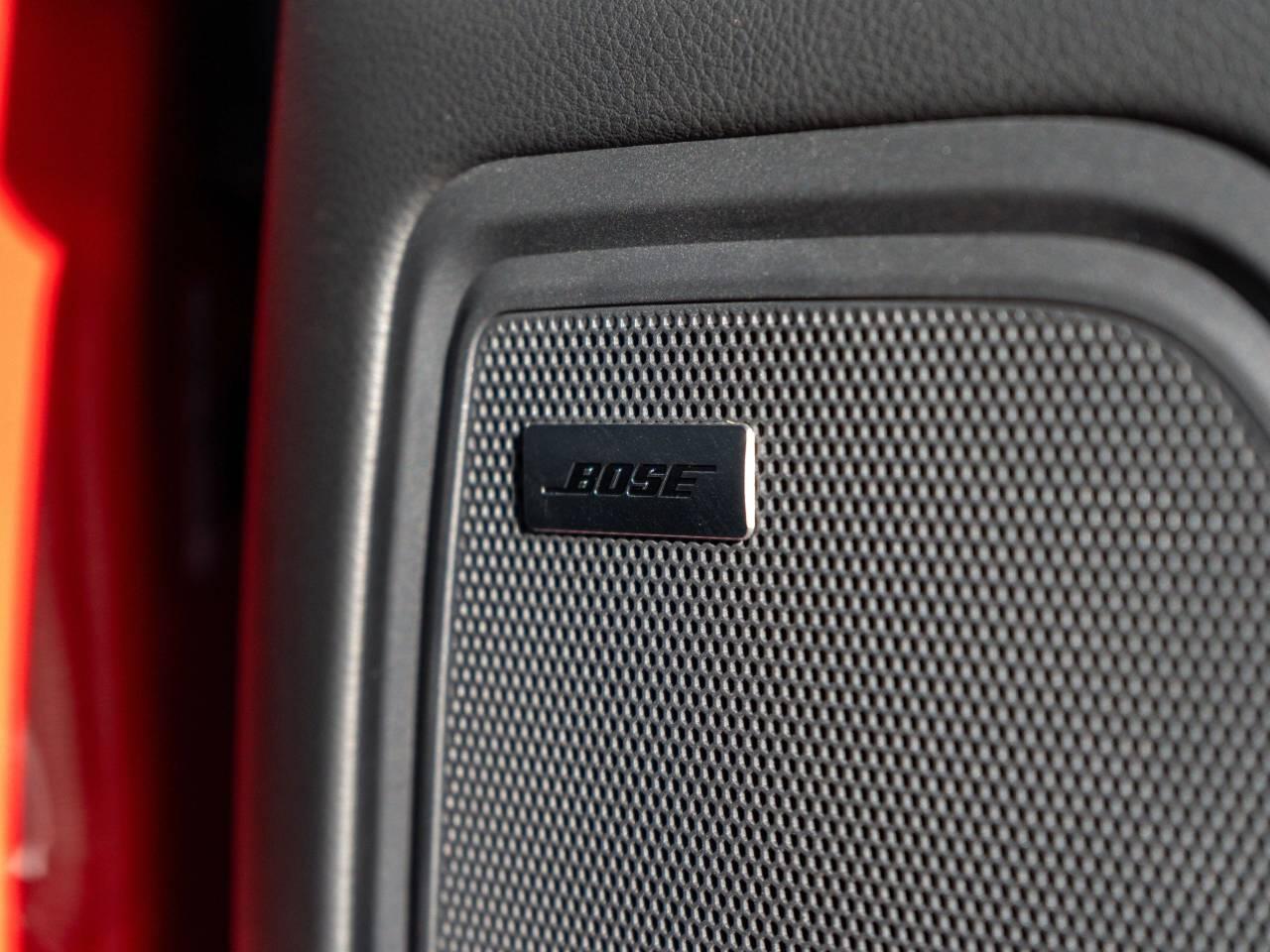 Porsche Macan view 39
