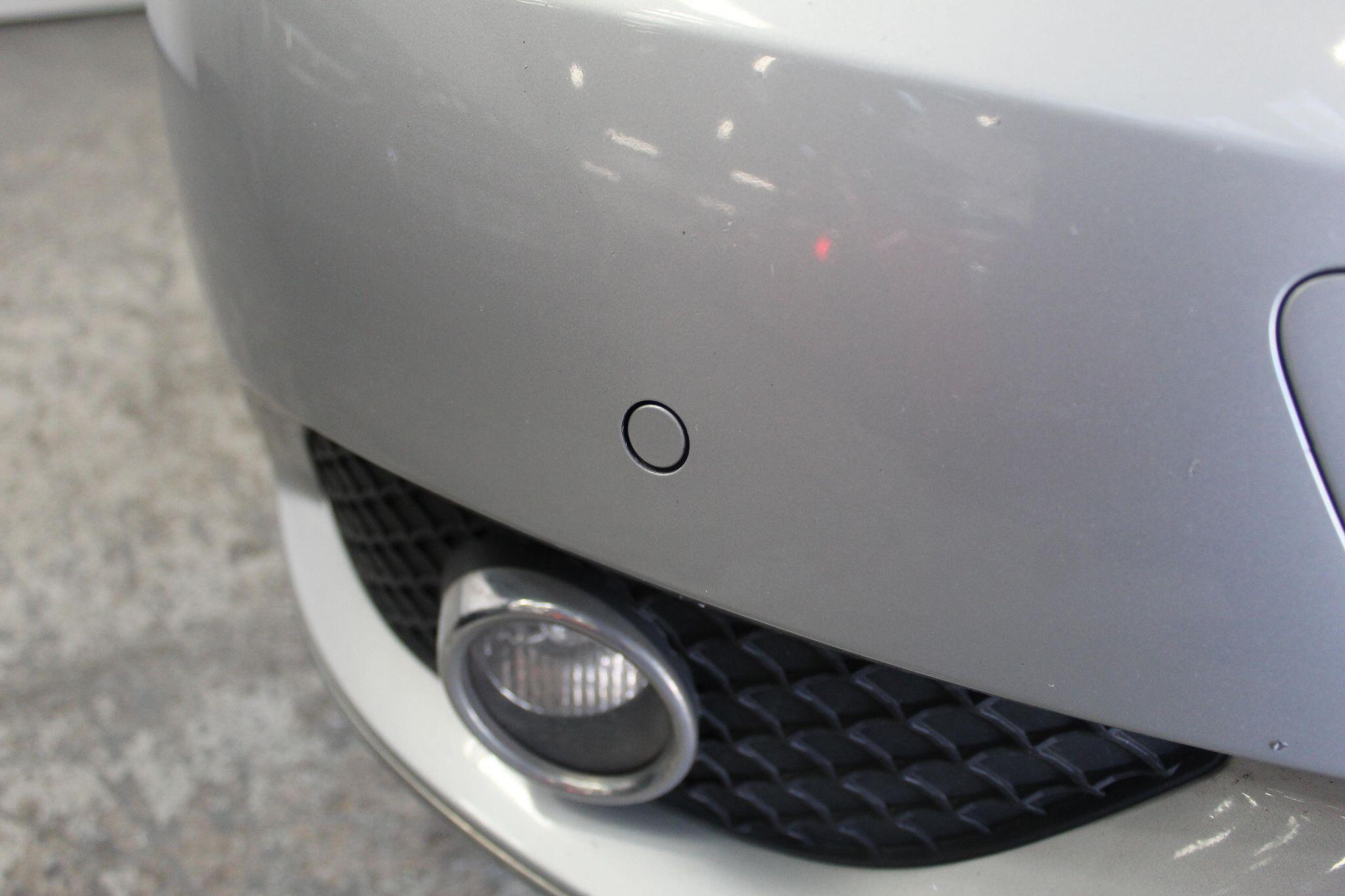 Mercedes-Benz B-Class view 16