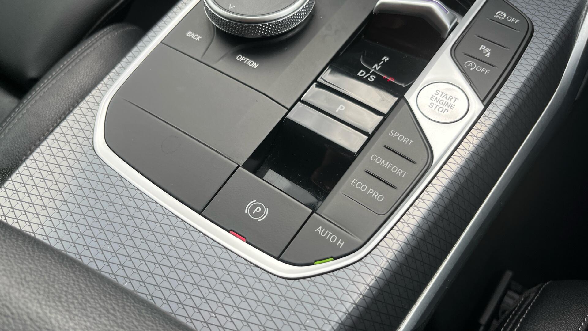 BMW 3 Series view 50
